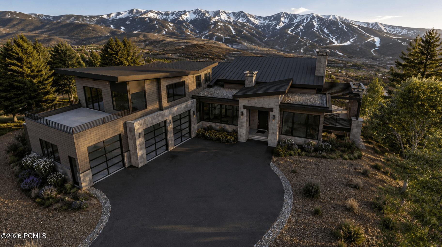 7317 N Cinch Way — photo