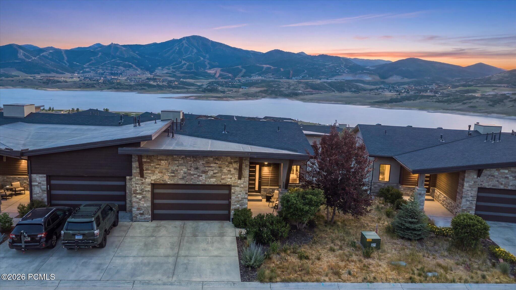 11463 N Perspective Drive — photo