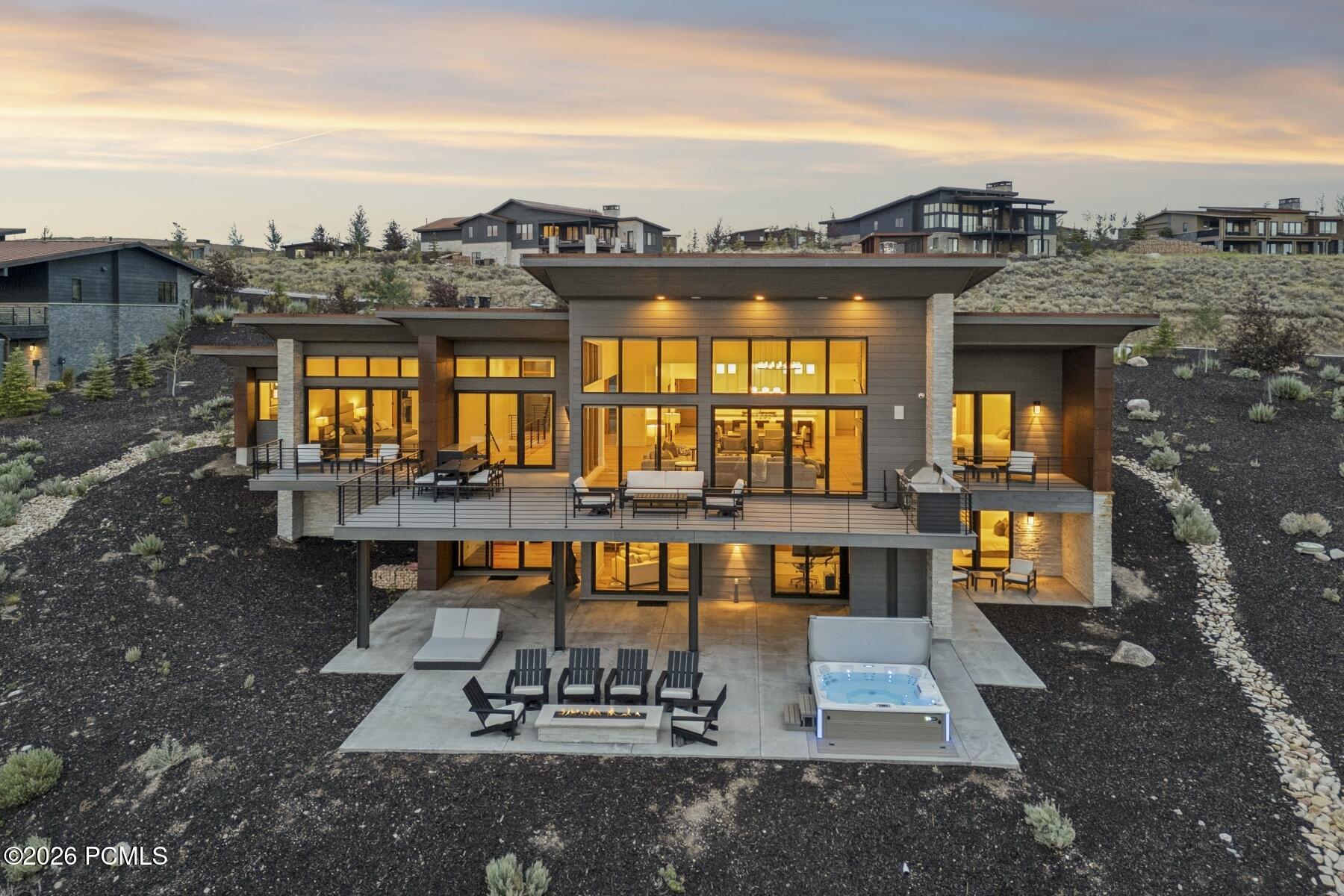 6973 Robins Nest Lane — photo