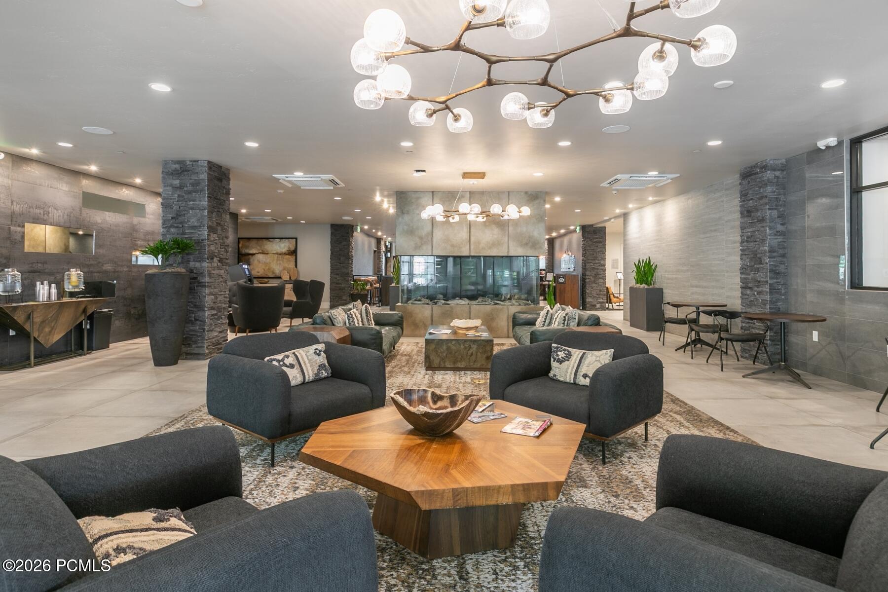 909 W Peace Tree Trail 310 — photo