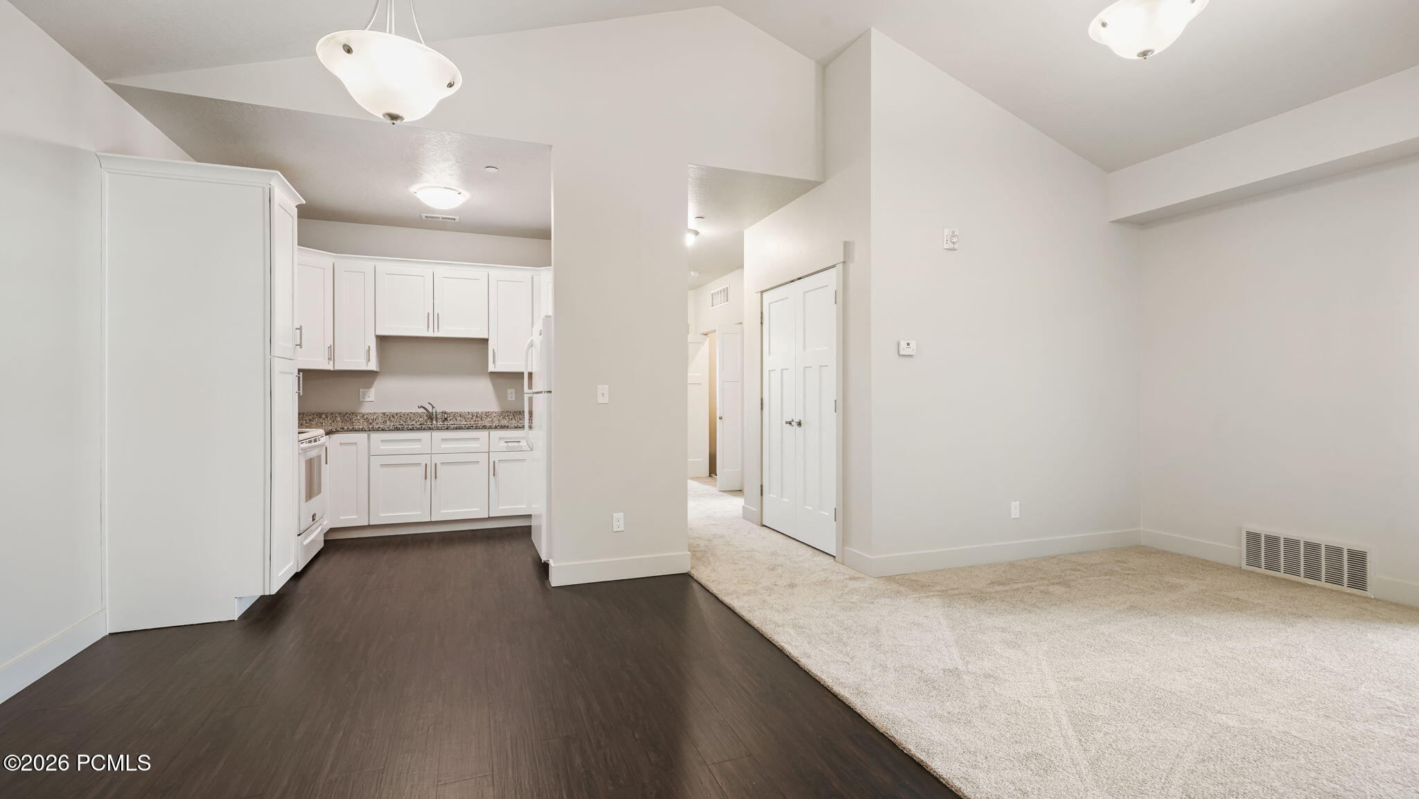 1055 S 500 E Apt D304 — photo
