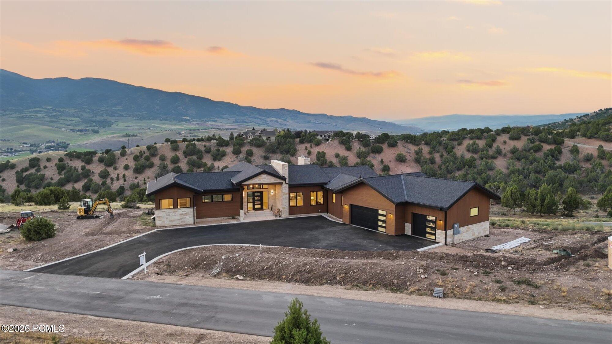 1144 Trail Ridge Dr — photo