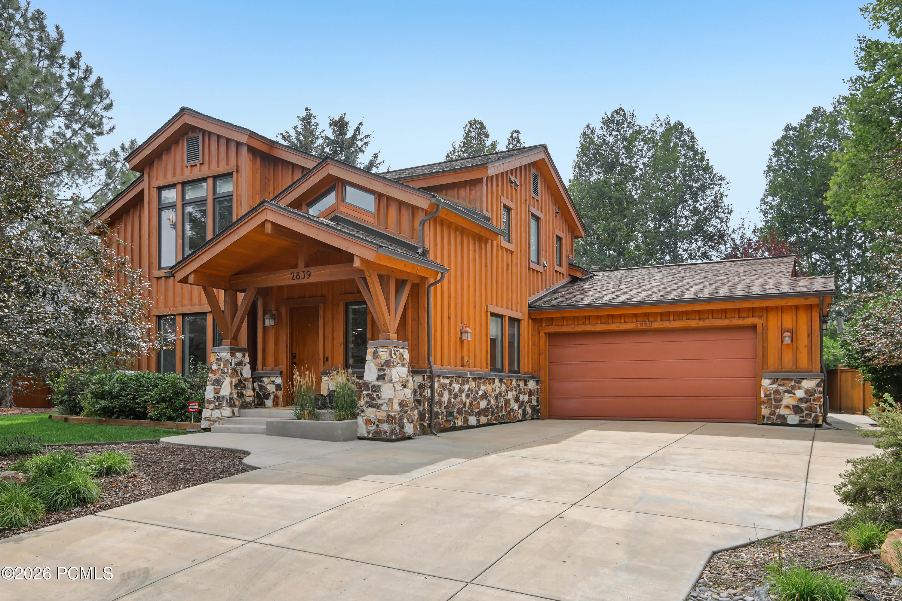 2839 Holiday Ranch Loop Road — photo