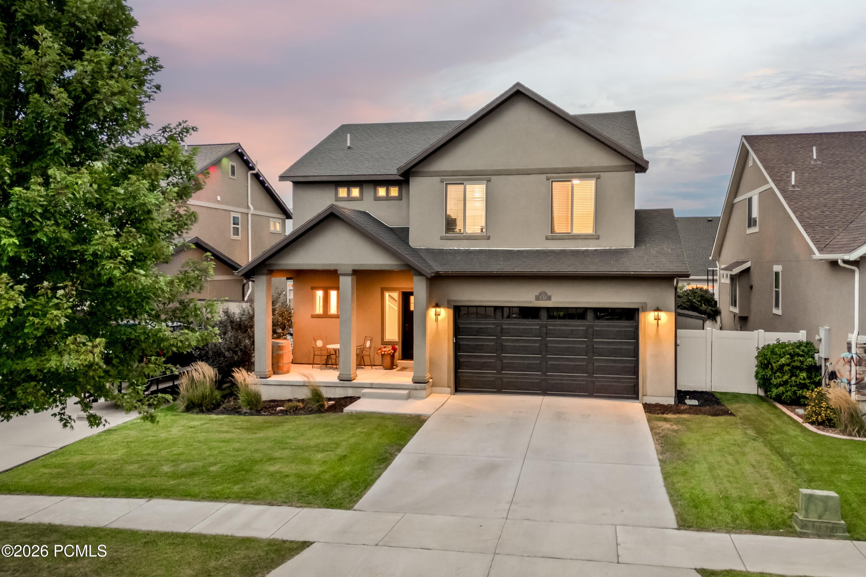 432 W Meadow Walk Drive — photo