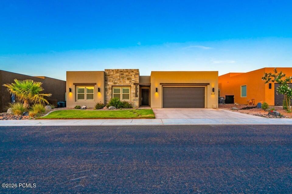 3227 S Hideaway Place — photo