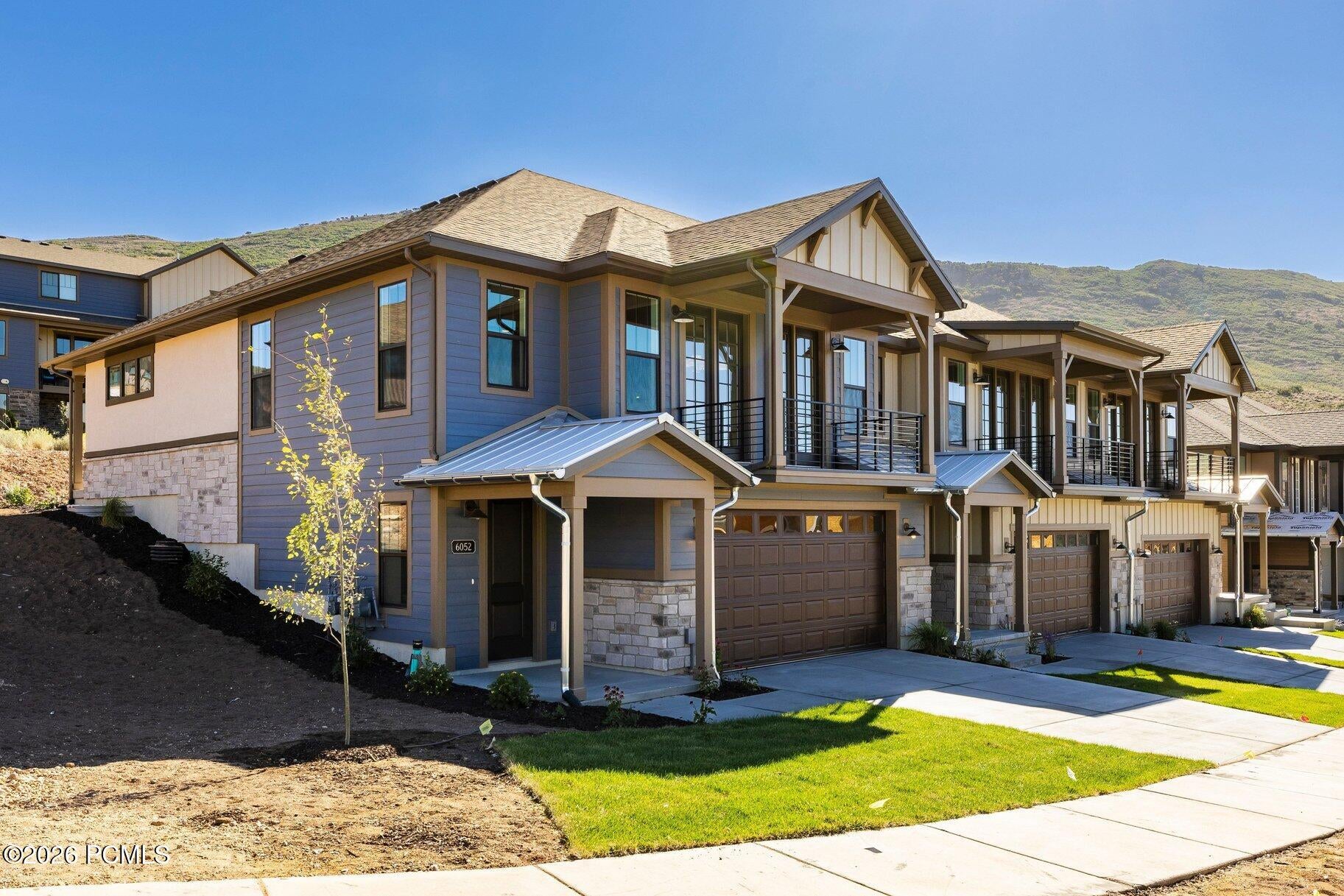 5978 N Fairview Drive — photo