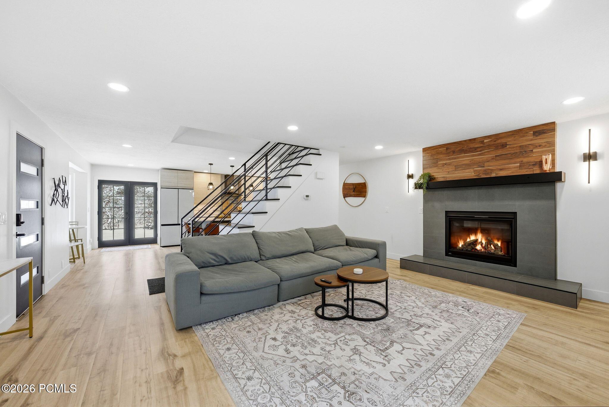 200 Aspen Drive — photo