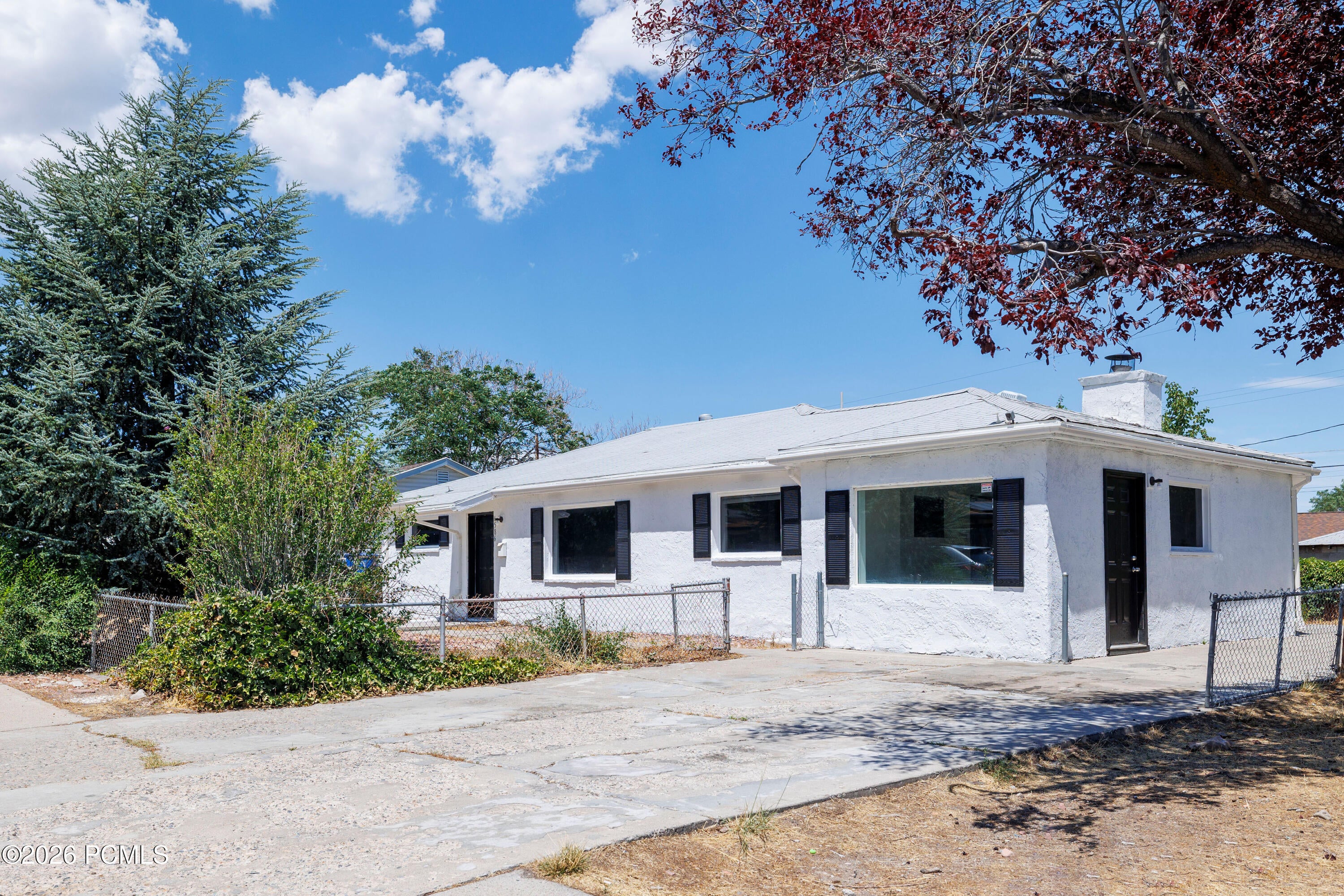 4586 W 5135 — photo