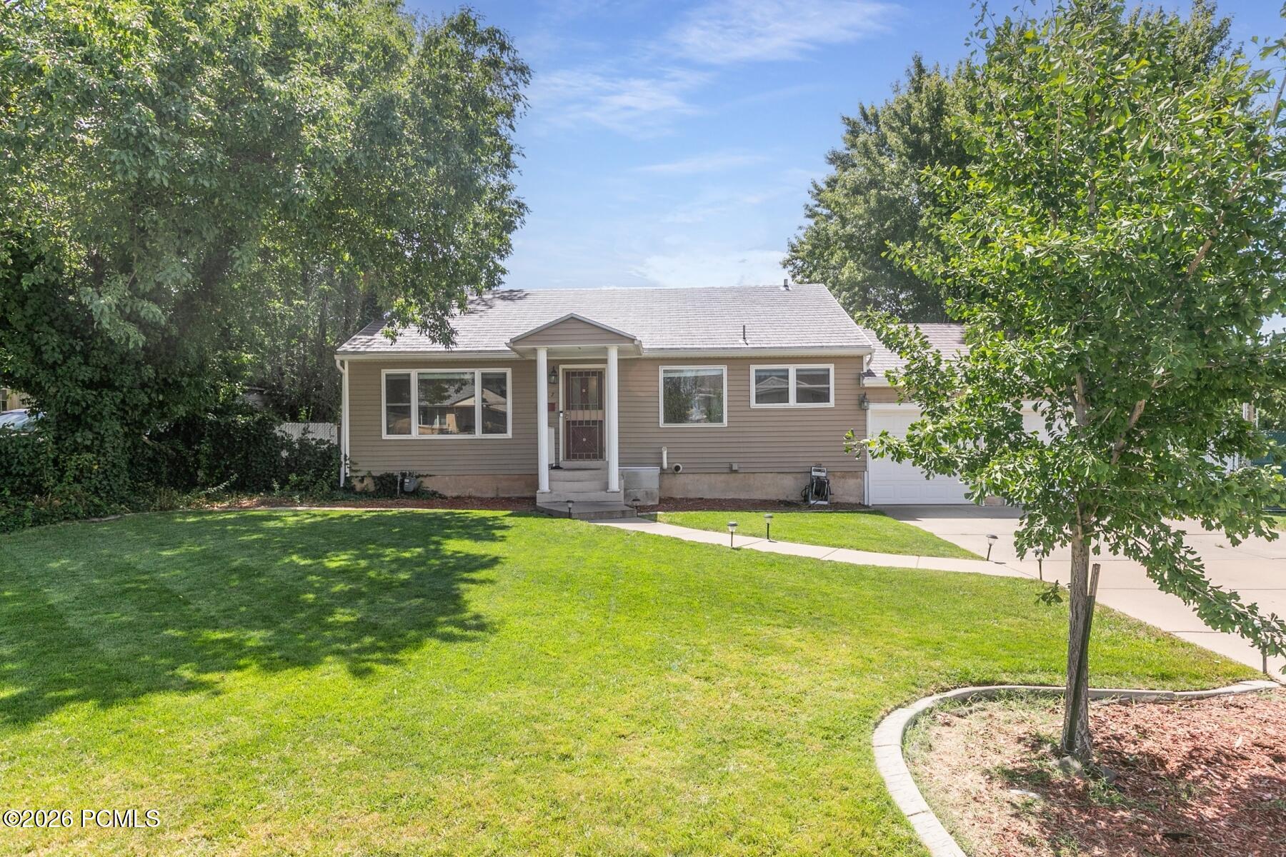 907 E Maple Street, Ogden, UT 84403 — photo 2