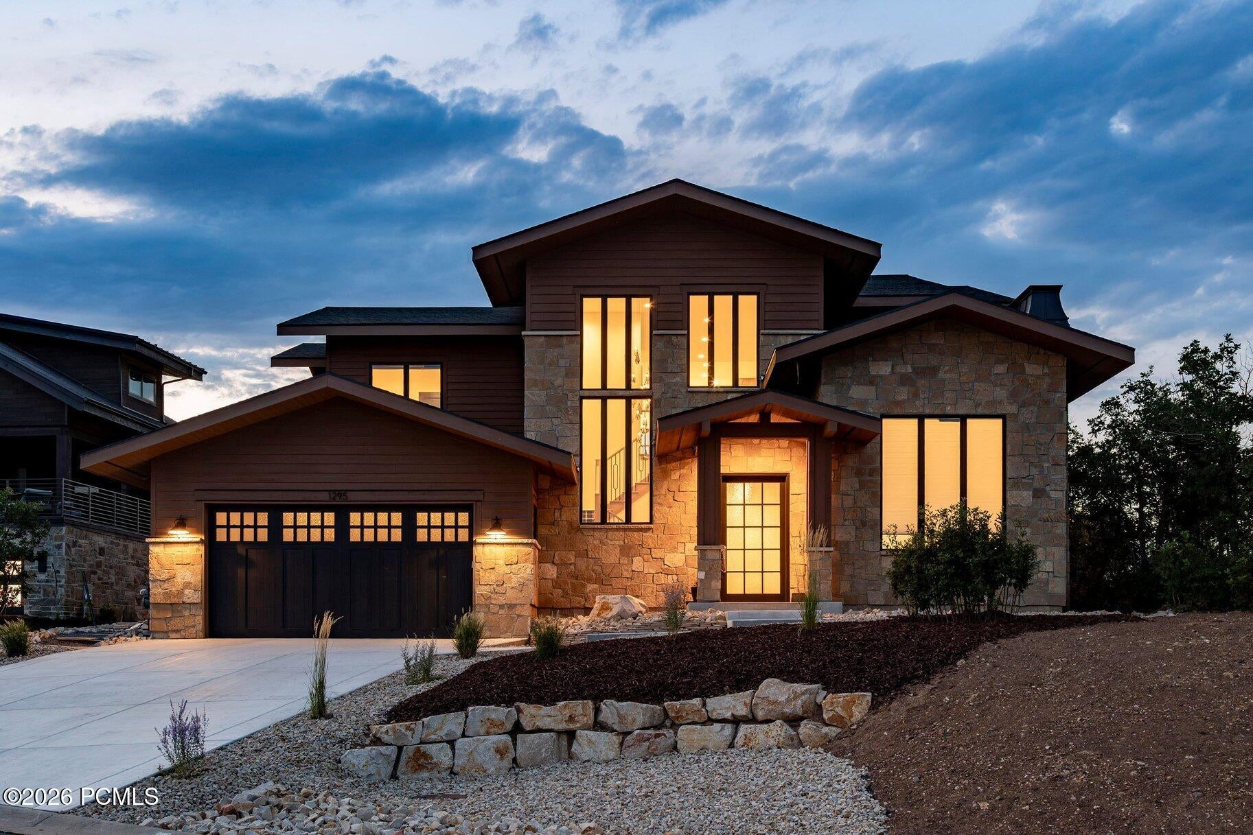 1295 E Lasso Trail — photo