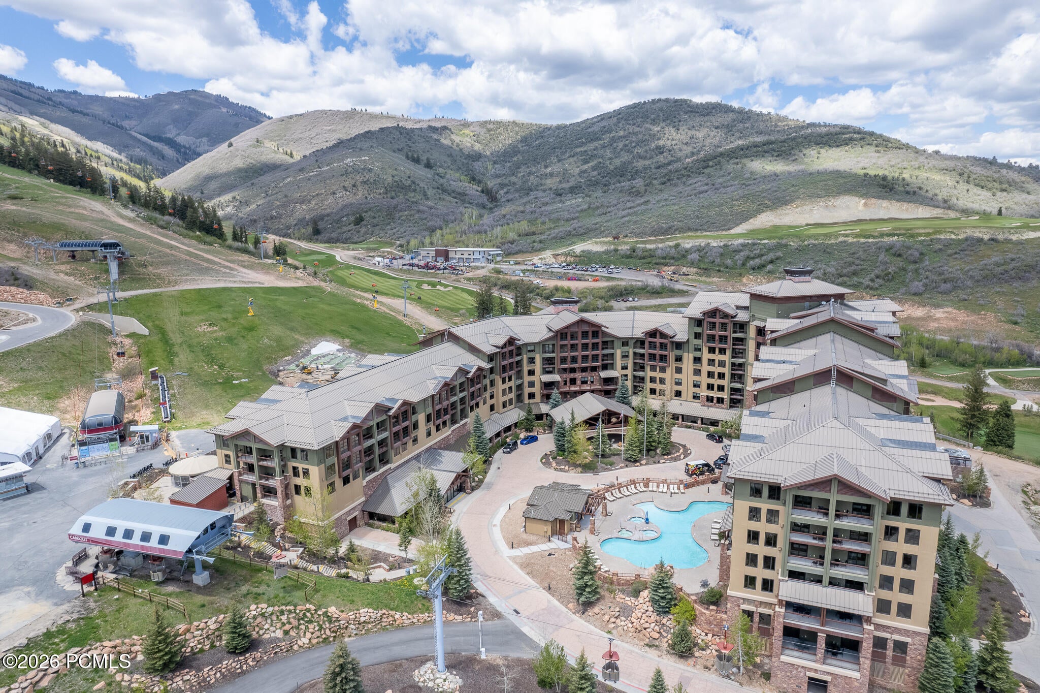 3855 Grand Summit Drive 322/324/326 Q3 — photo