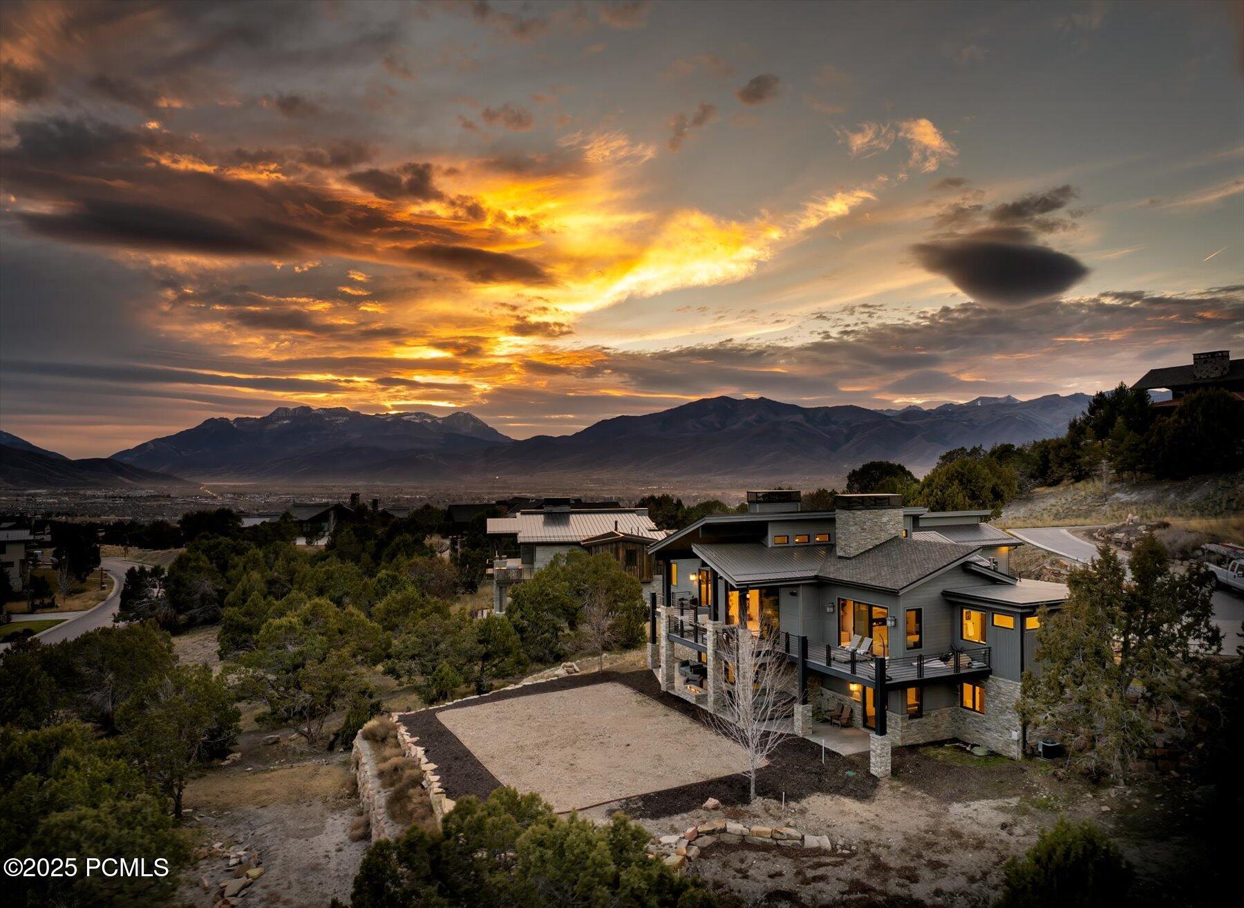 748 N Explorer Peak Drive — photo