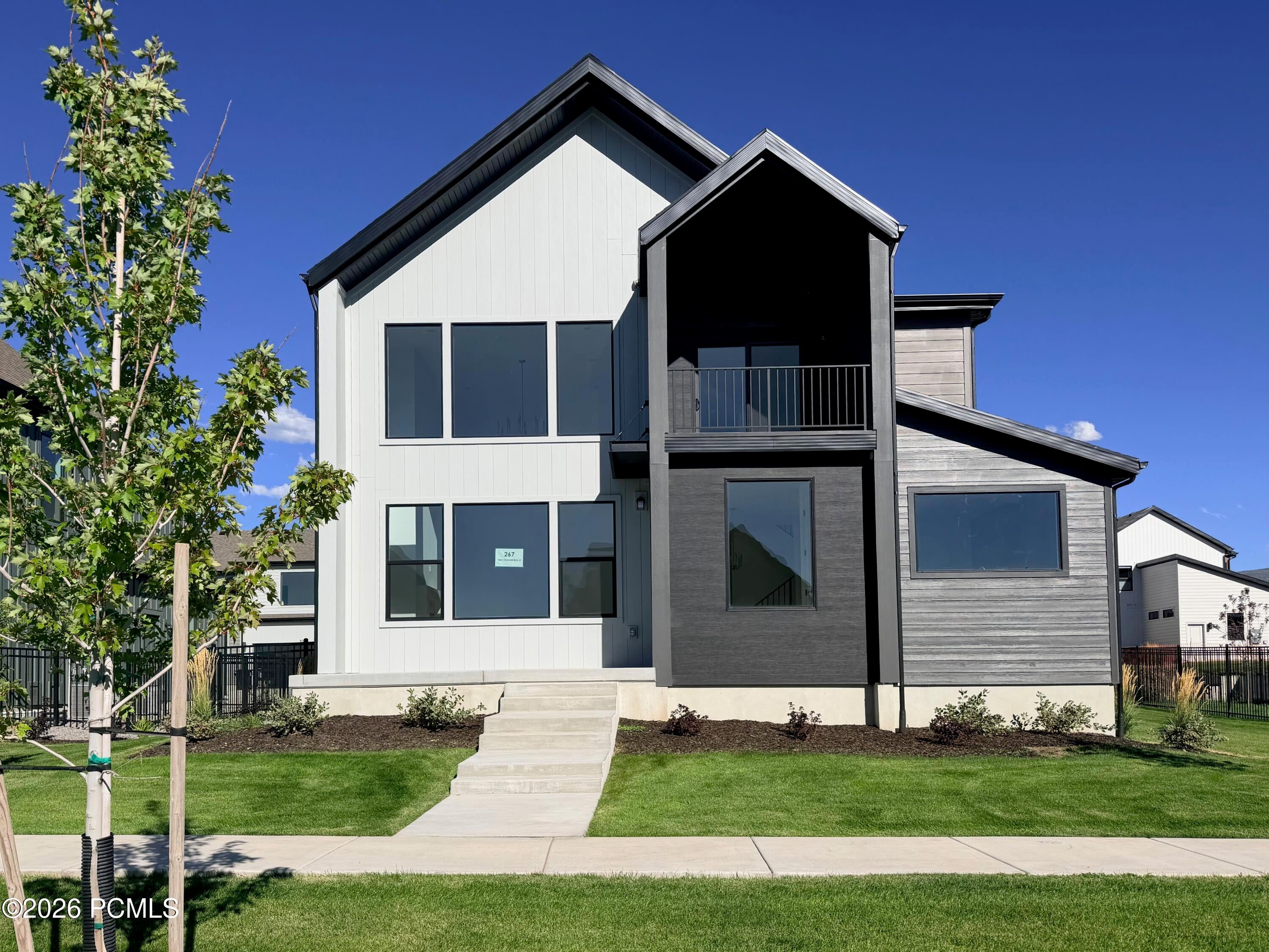 944 S Cloverfield Court — photo