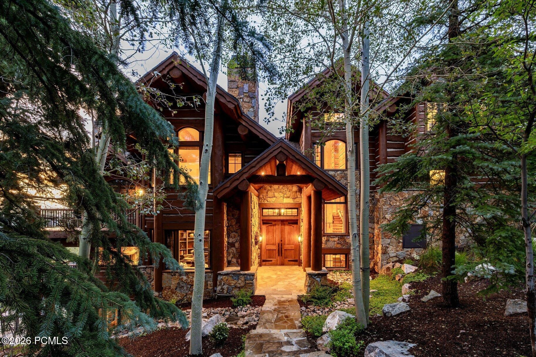 8045 Woodland View Drive — photo