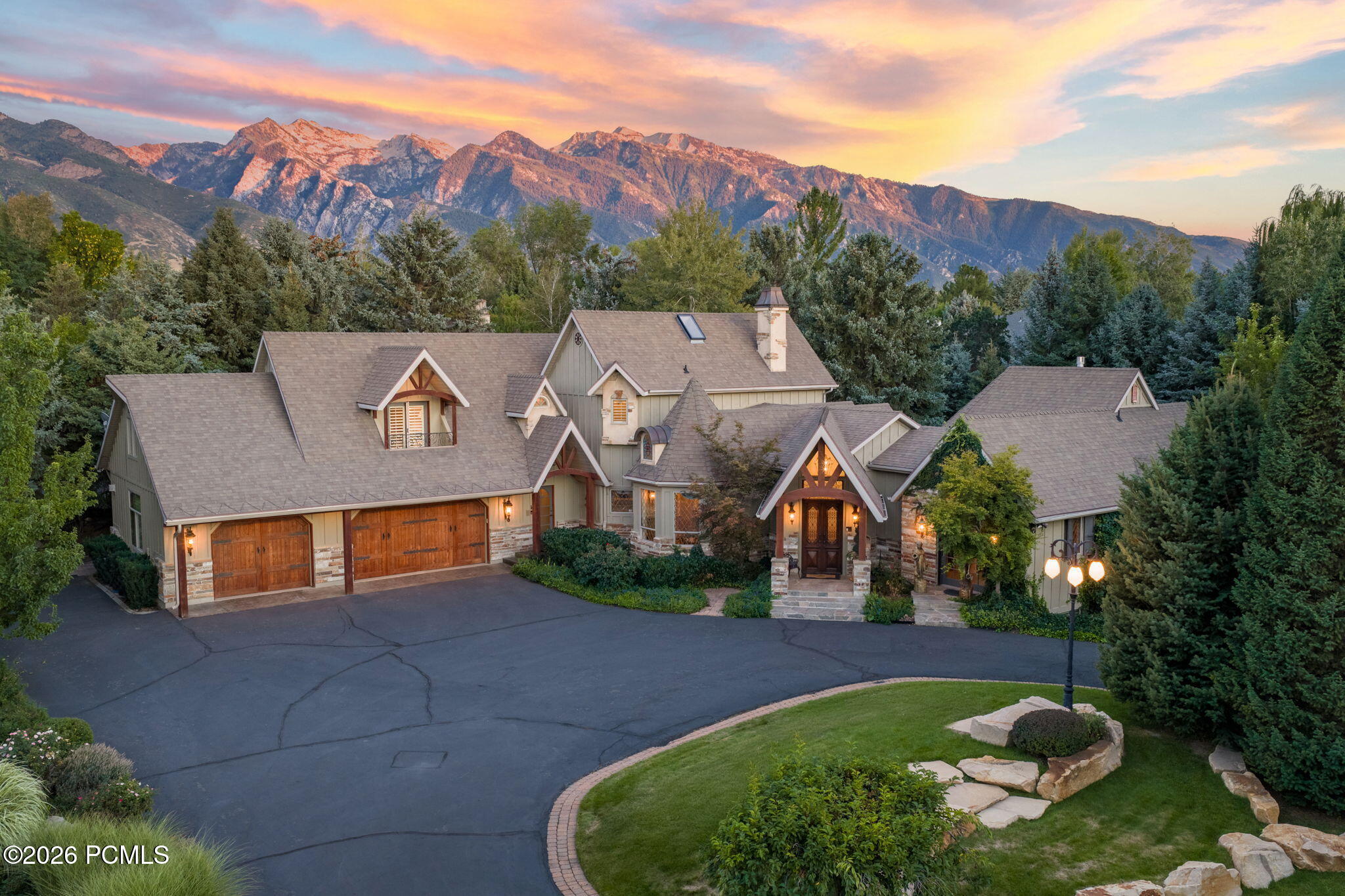 2238 E Cottonwood Cove Lane — photo