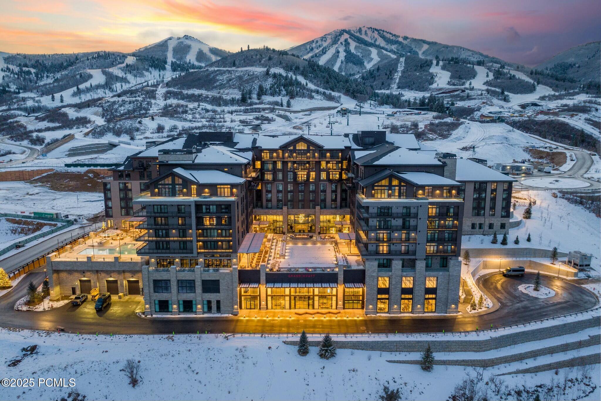 1702 W Glencoe Mountain Way Unit 7050 — photo