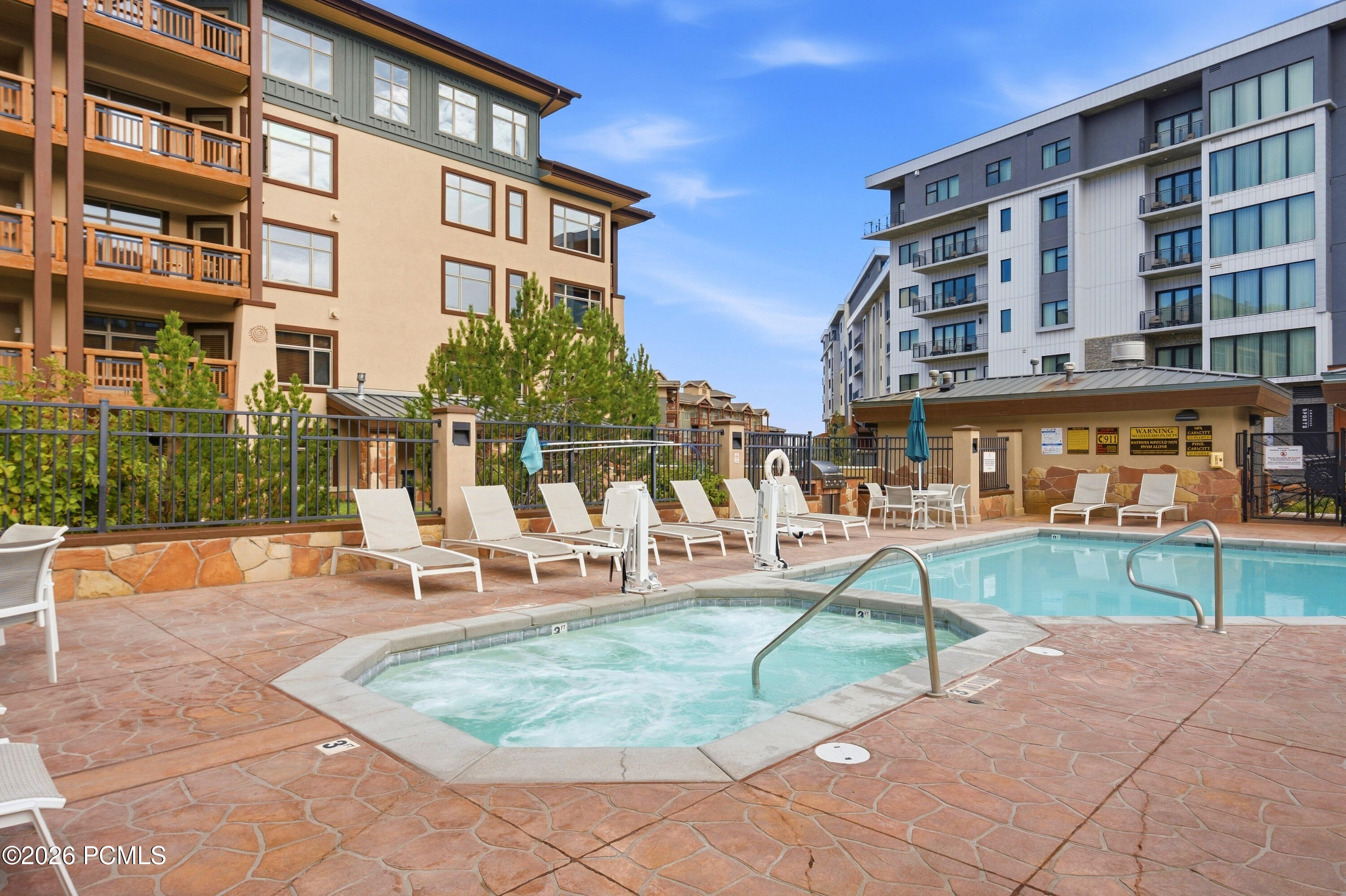 3720 N Sundial Court C410 — photo