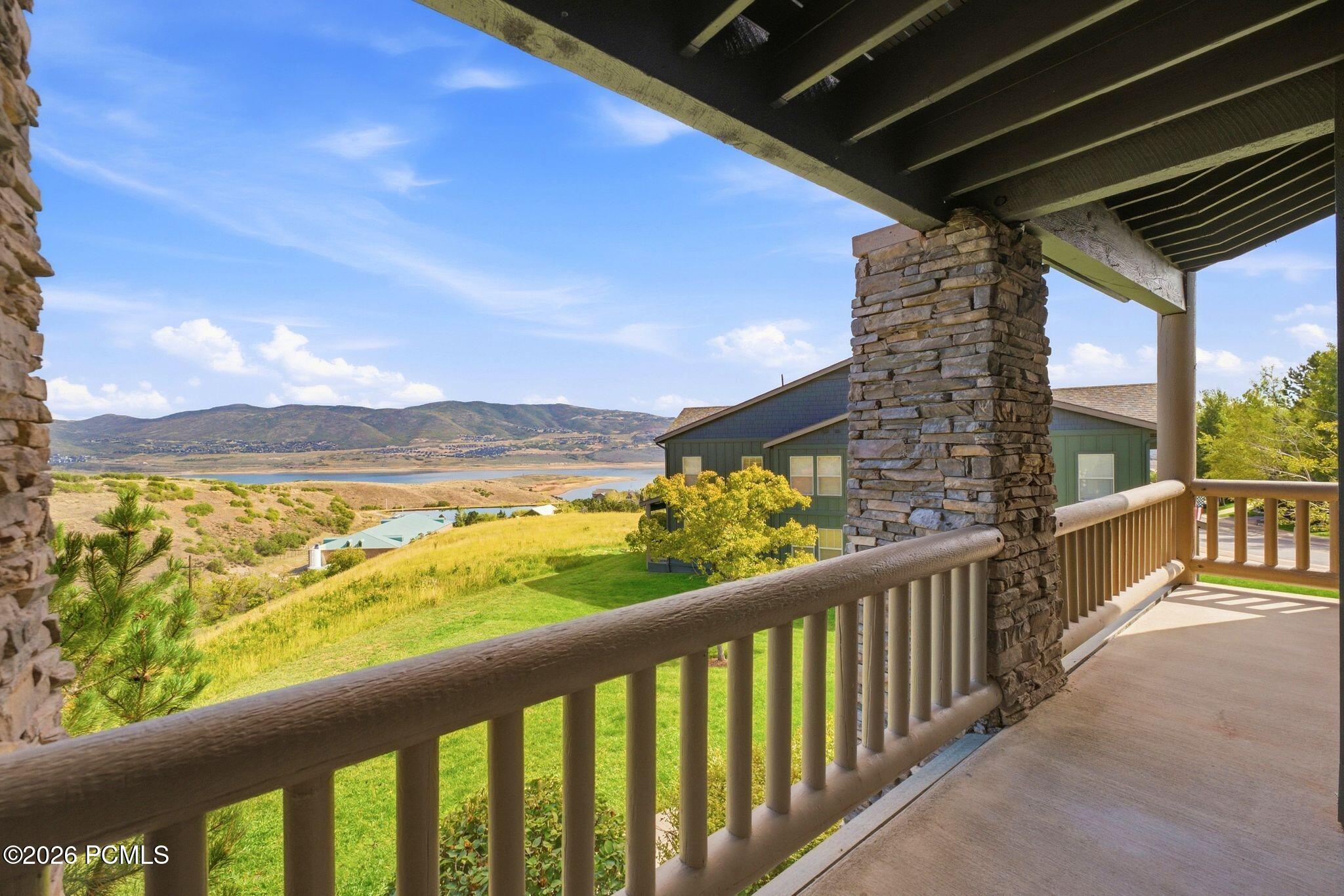 1756 W Fox Bay Drive Unit F103 — photo