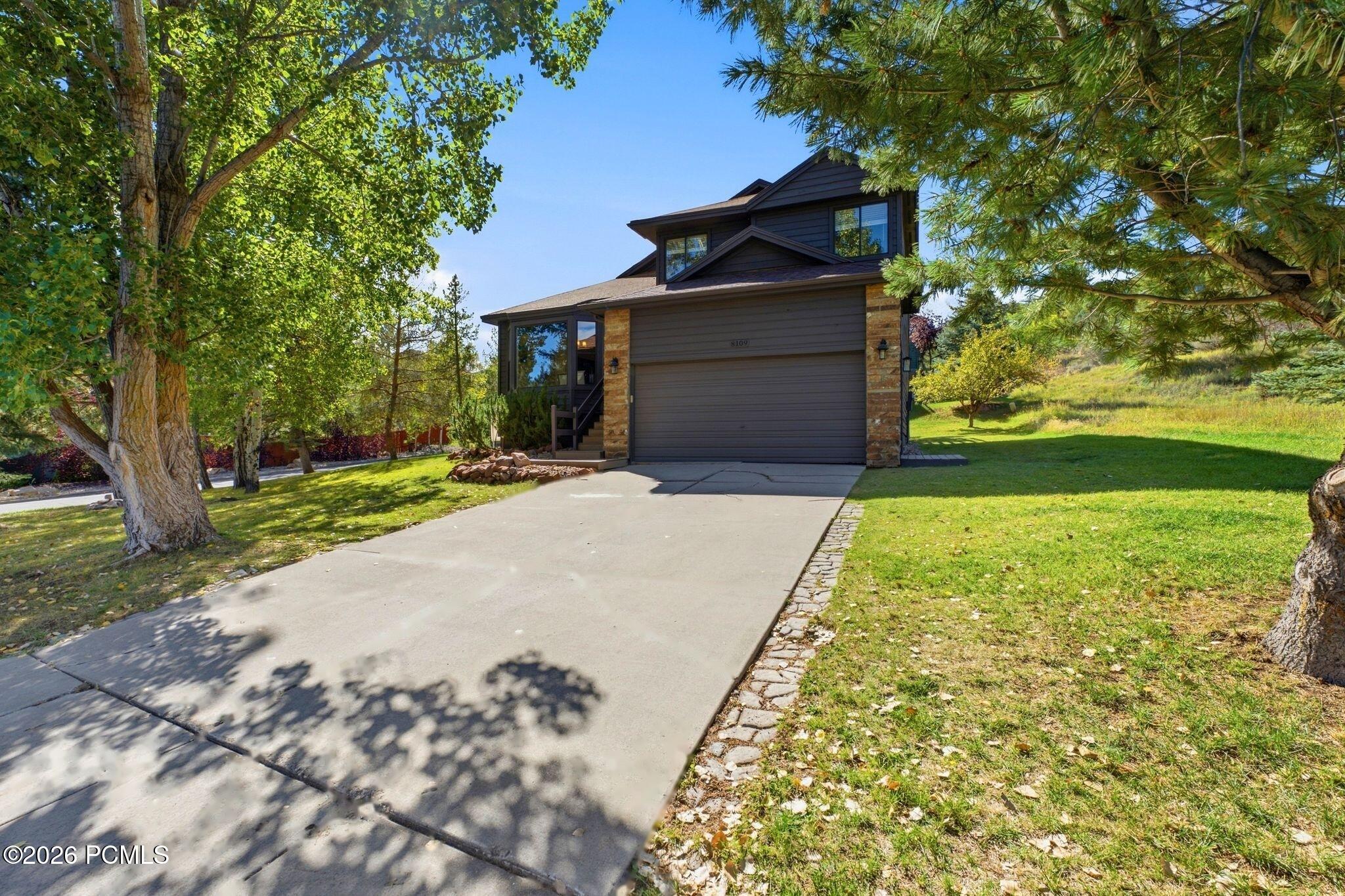 8109 Meadowview Drive — photo