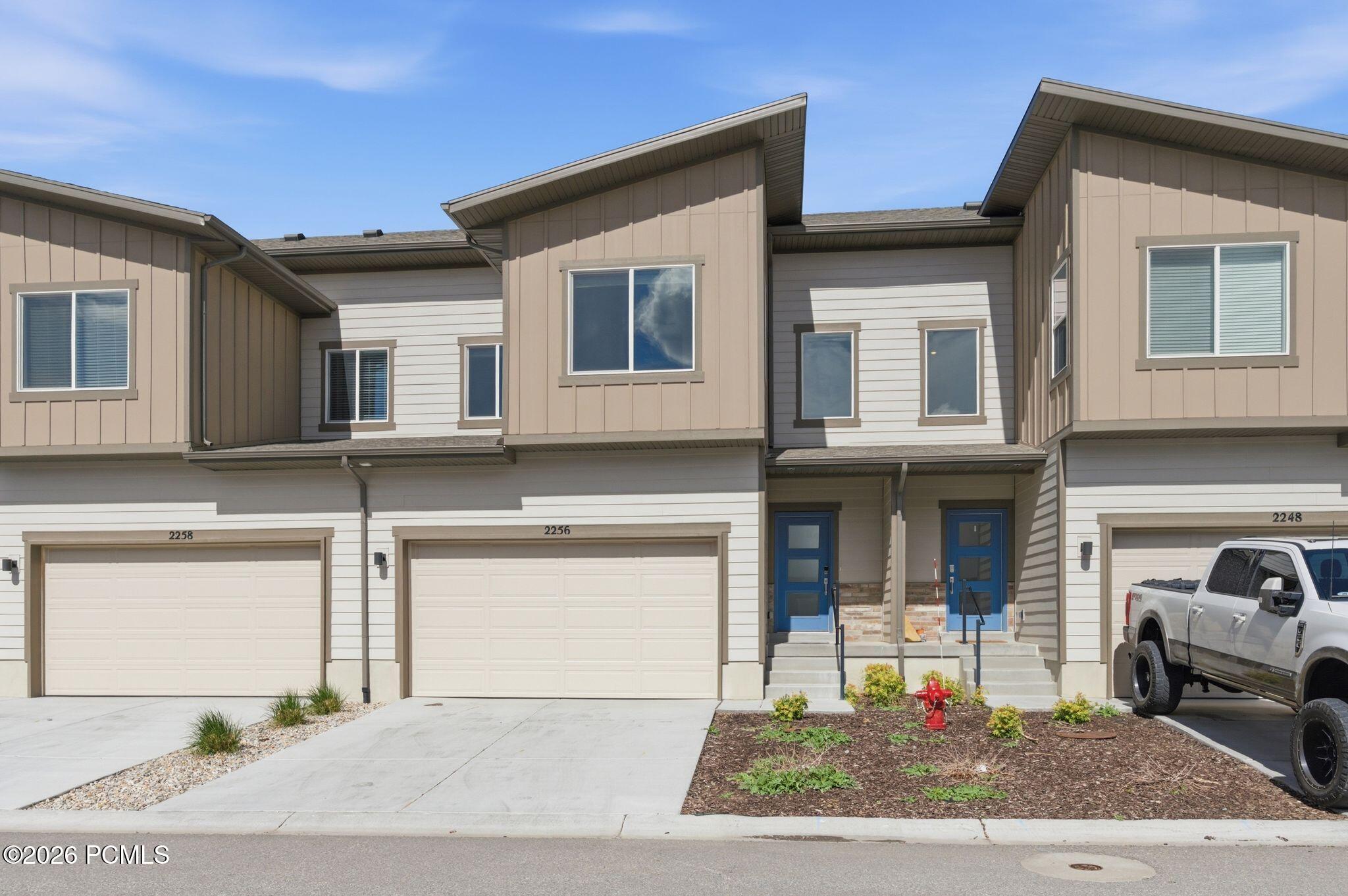 2256 N Canal View Lane — photo