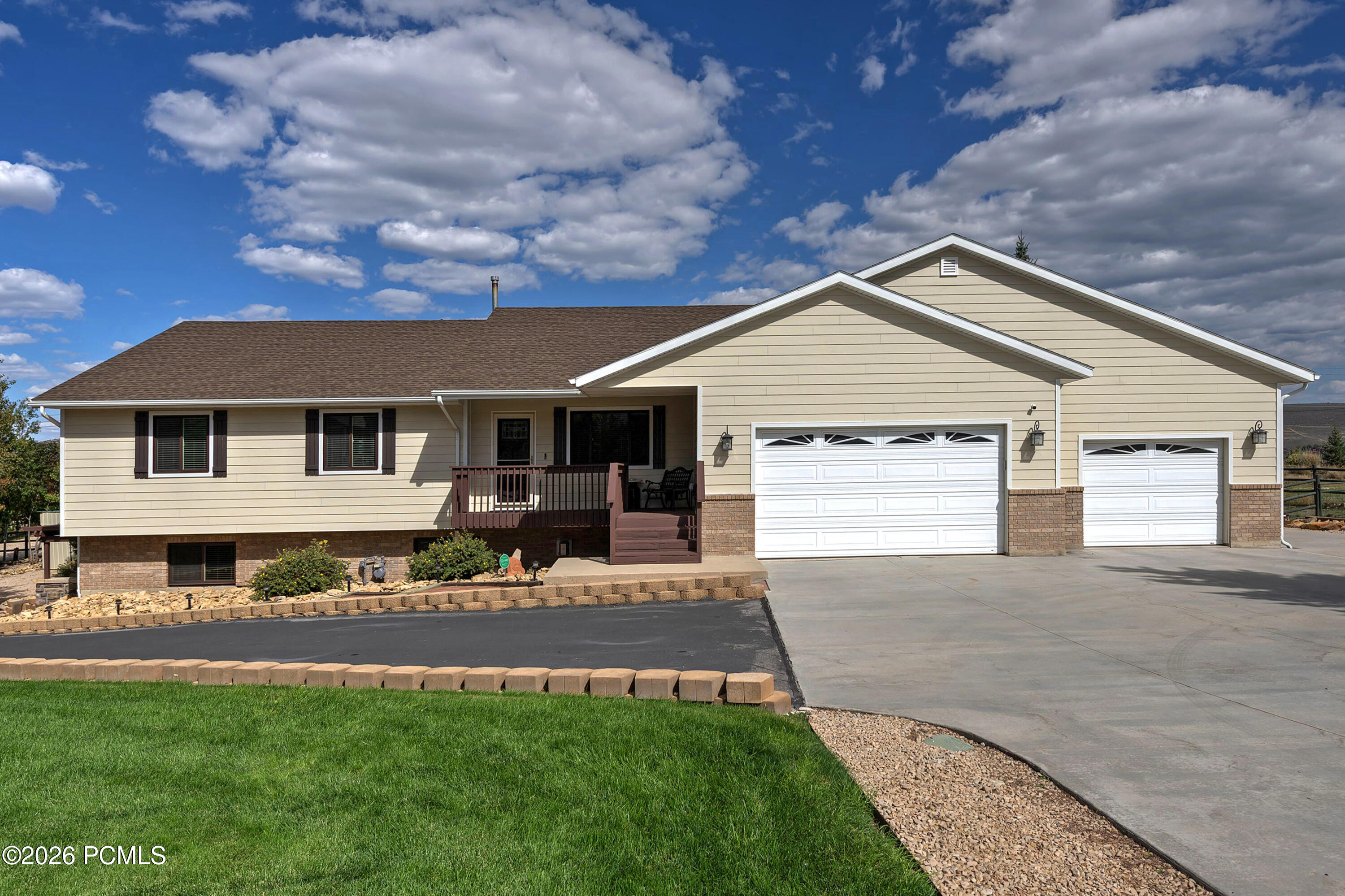 6340 Highland Drive — photo