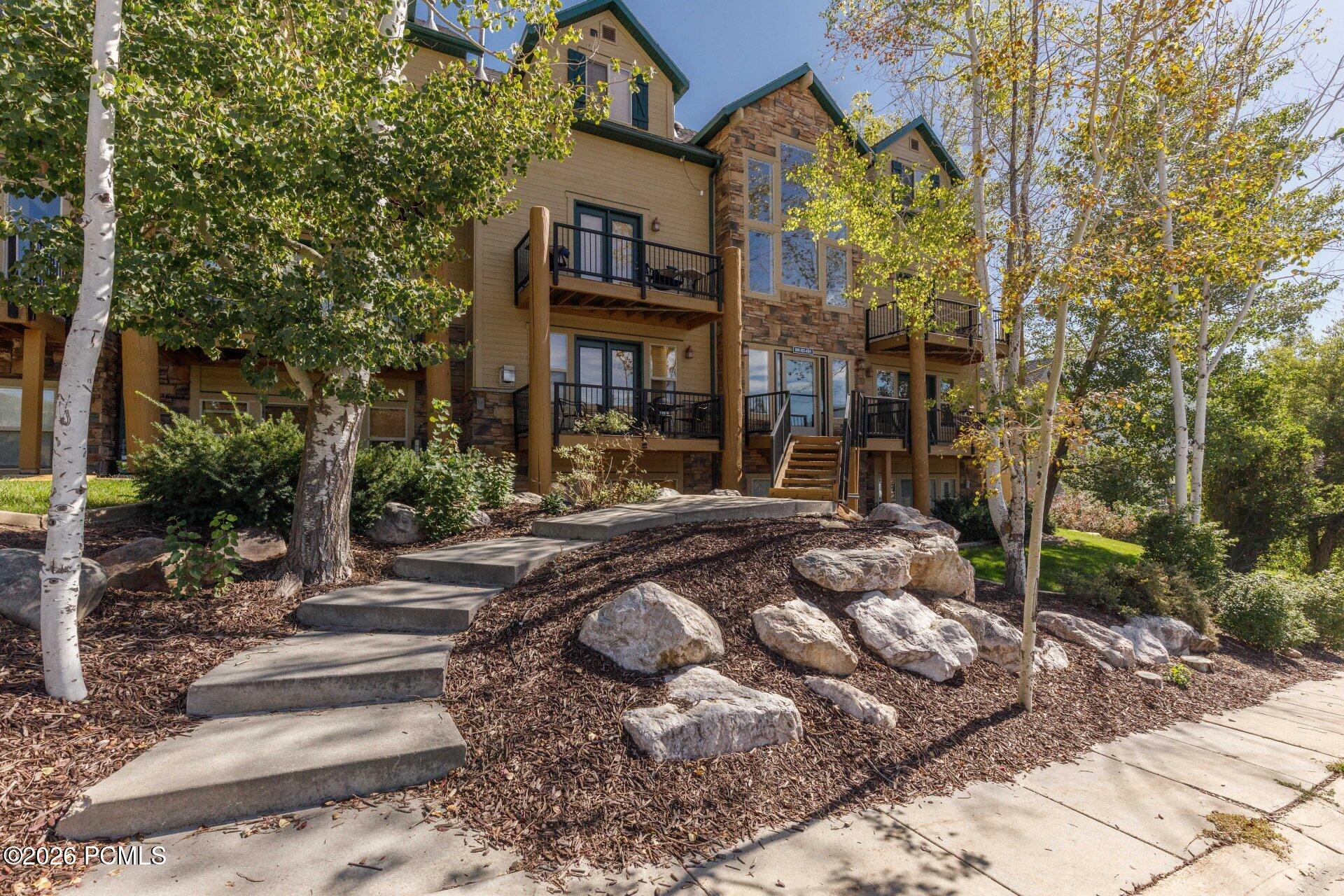 3562 N Fox Drive Unit 403 — photo
