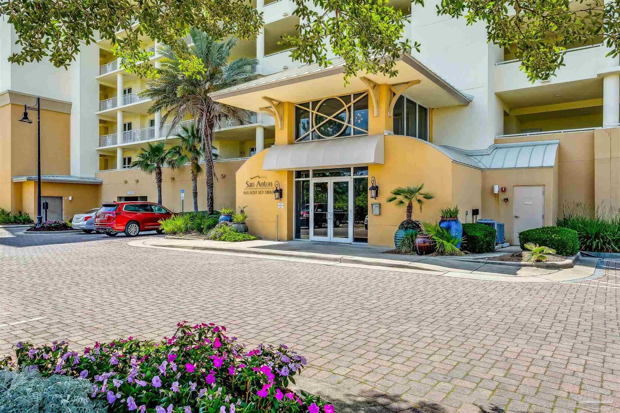 645 Lost Key Dr 401-D — photo