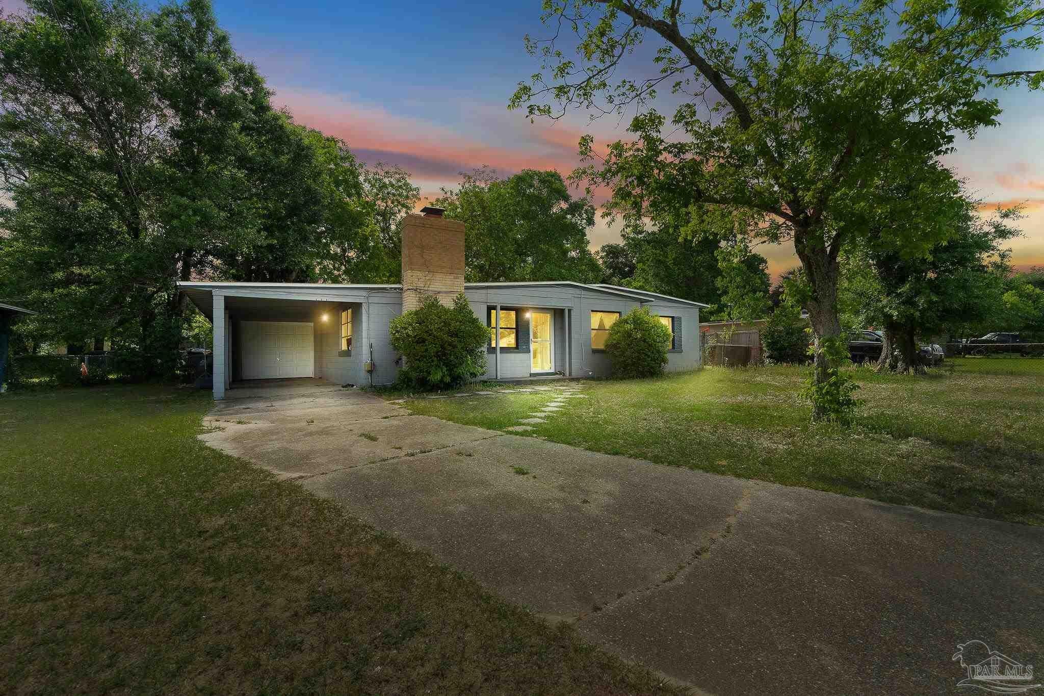 107 W Madison Dr — photo