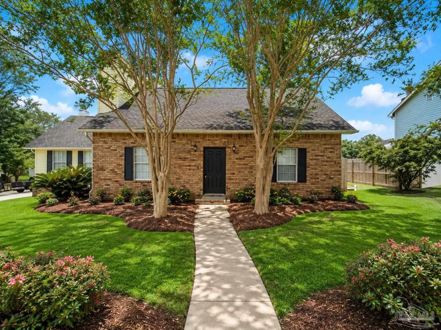 9801 Pinebrake Ct — photo
