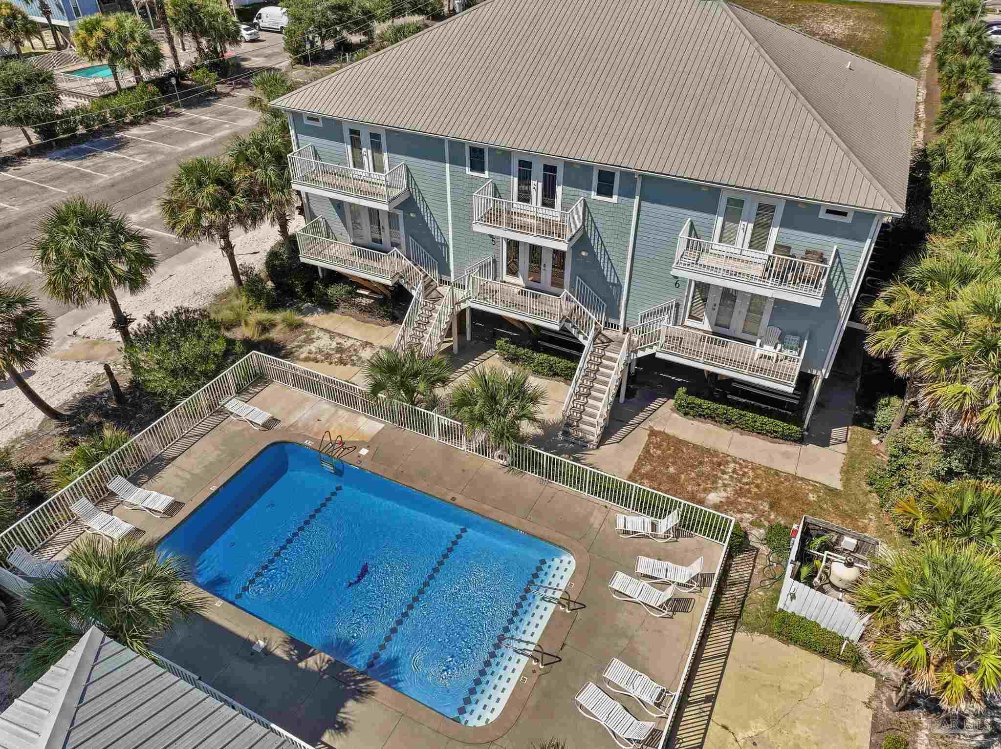 1488 W Beach Blvd #4 — photo
