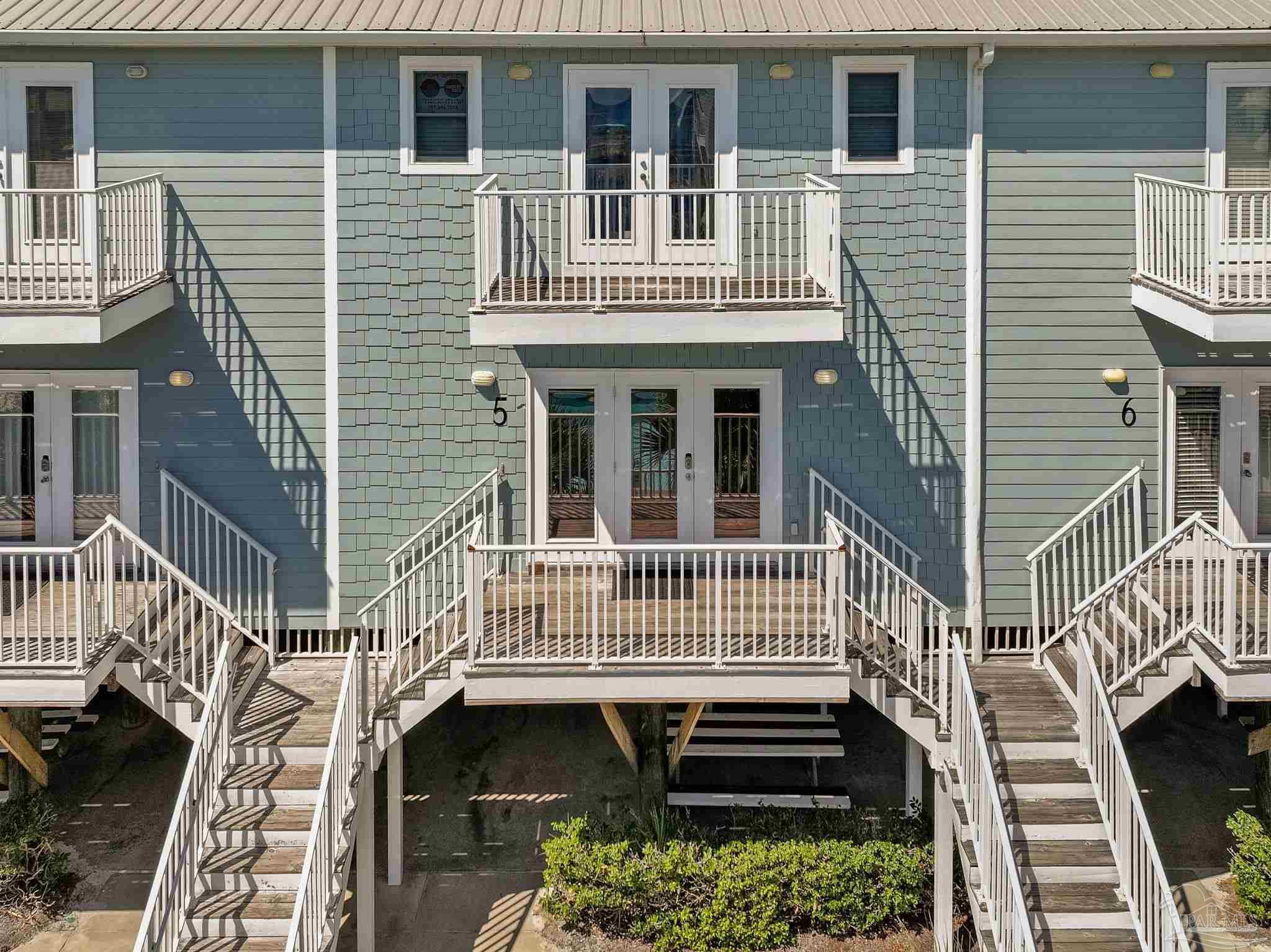 1488 W Beach Blvd #5 — photo