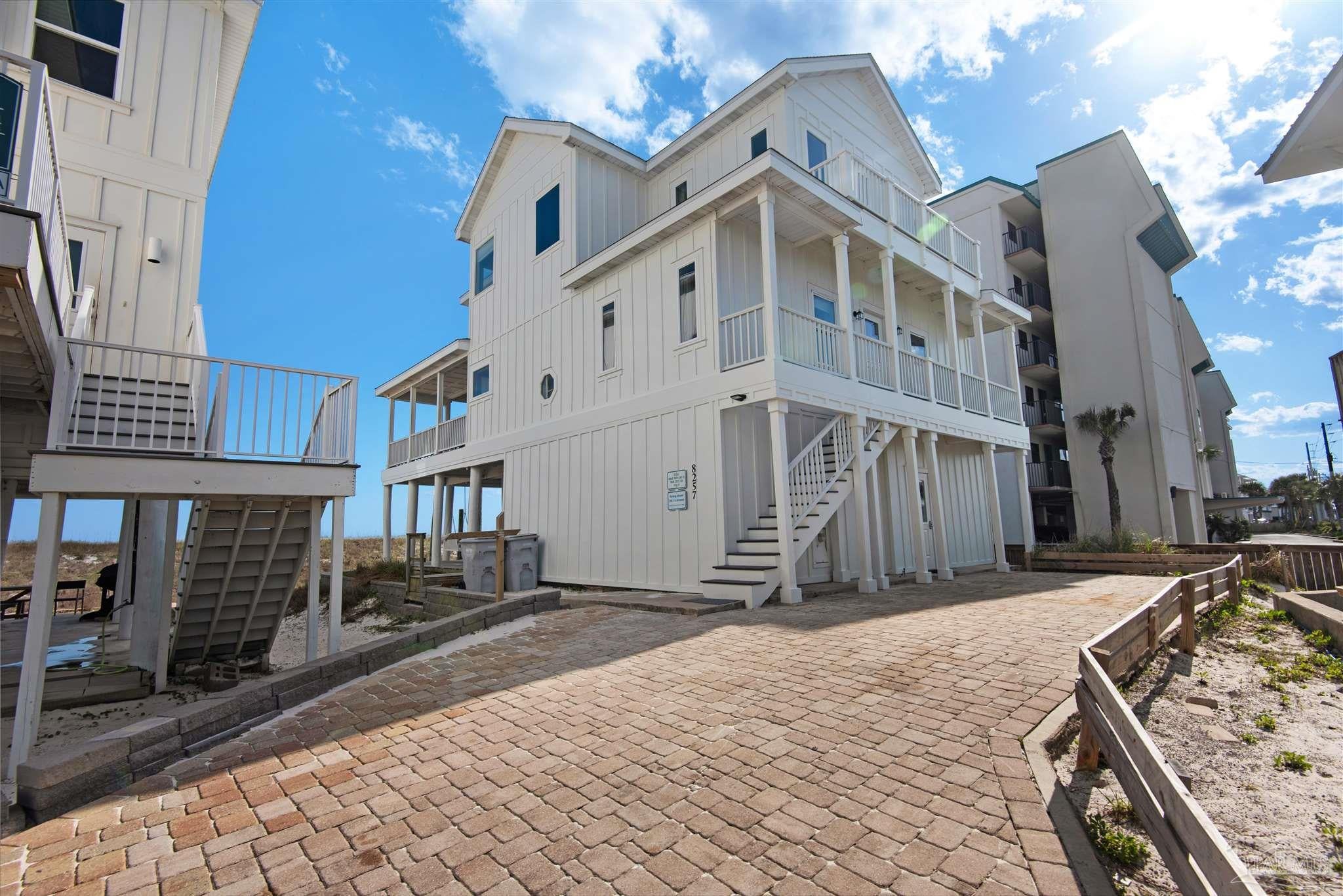 8257 Gulf Blvd — photo