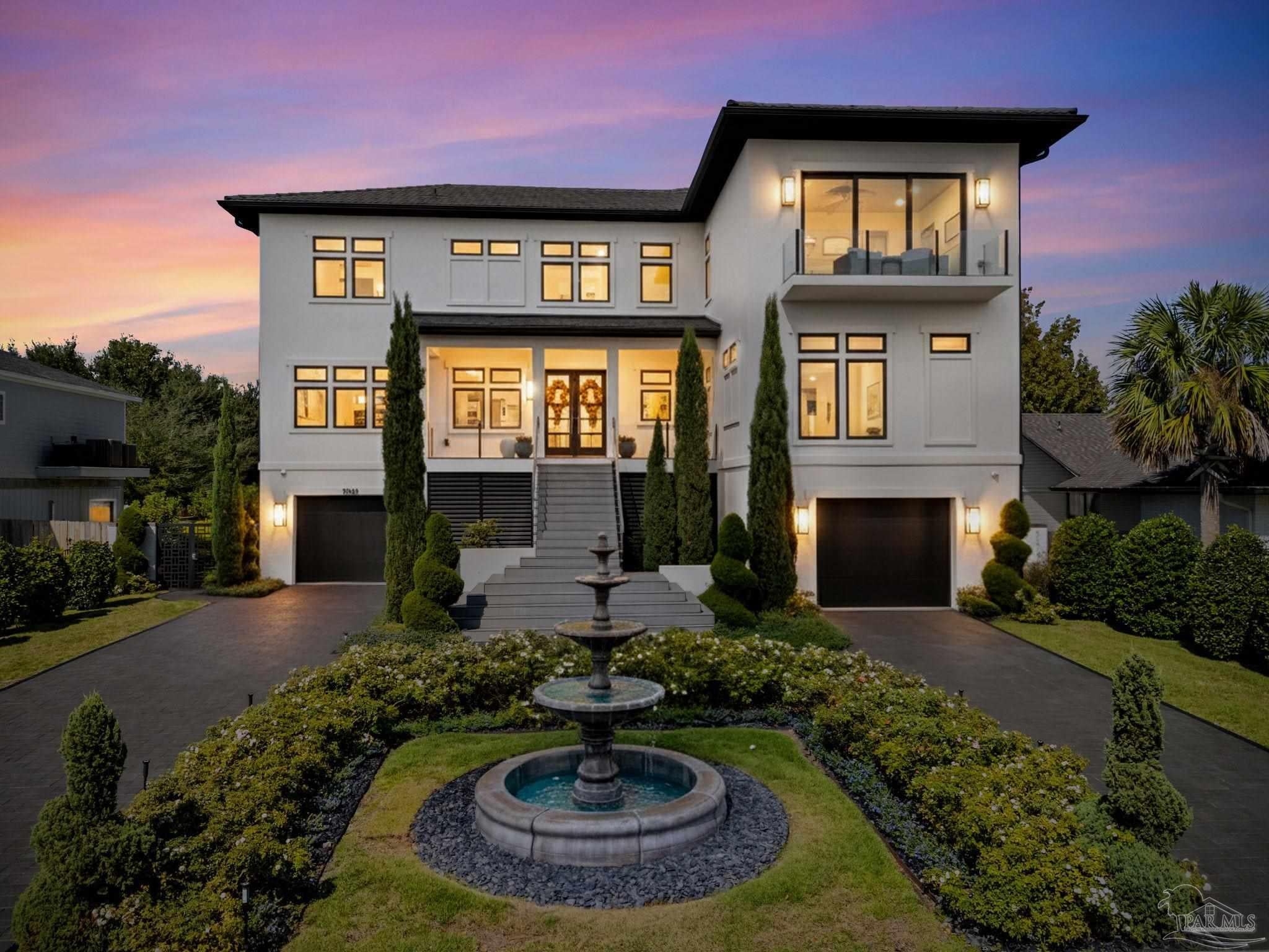 3348 Edgewater Dr — photo