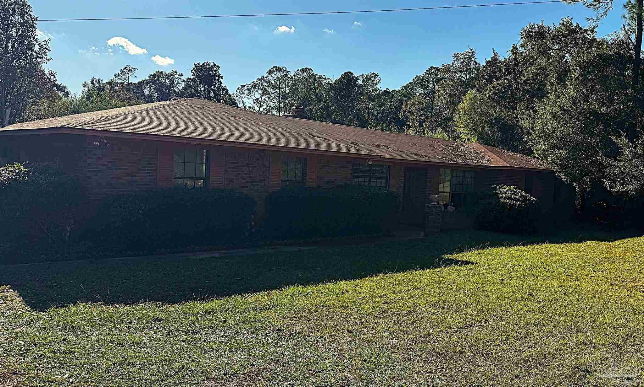 210 Man O War Cir — photo