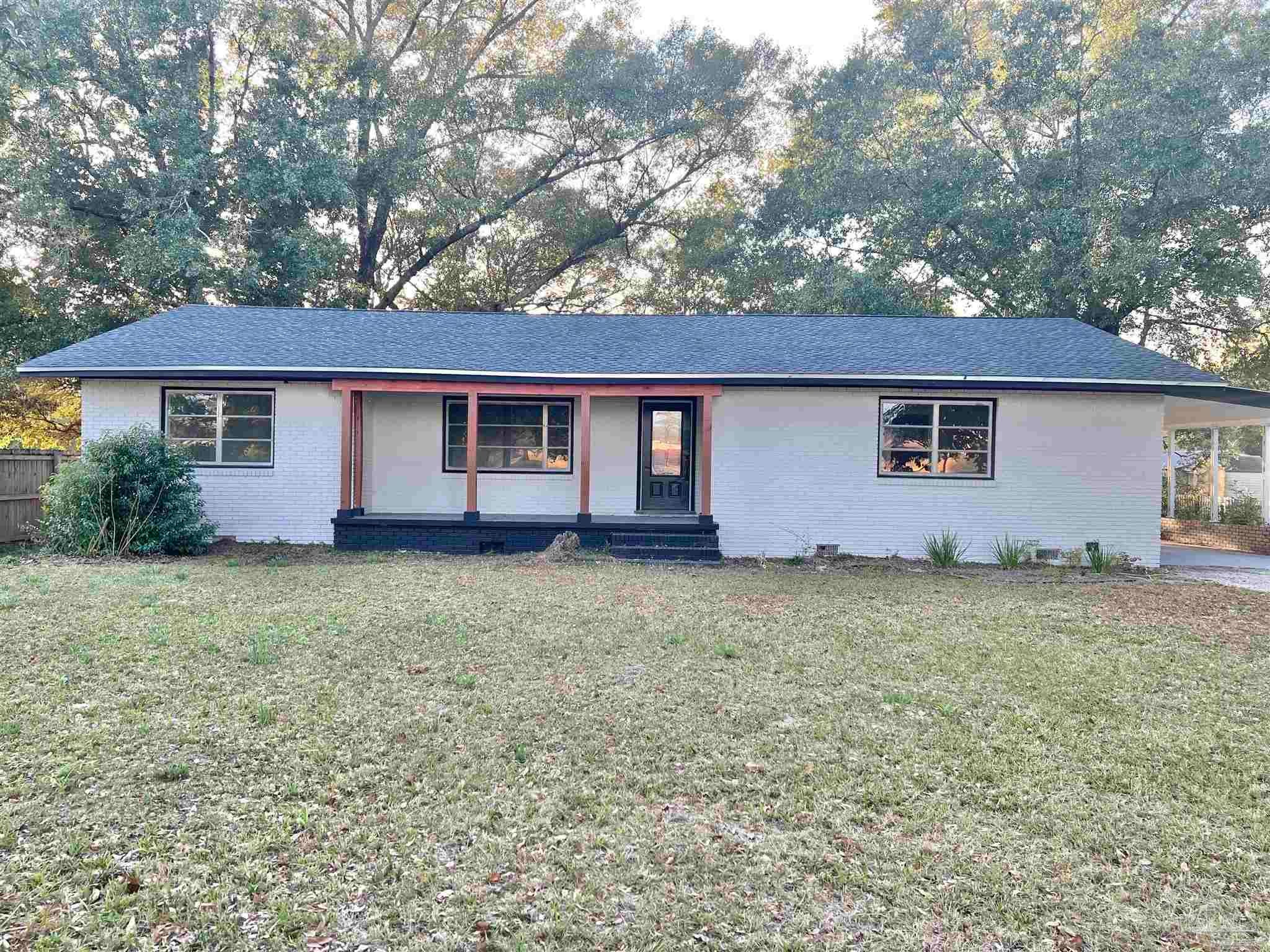 847 Sidney E. Manning Blvd — photo