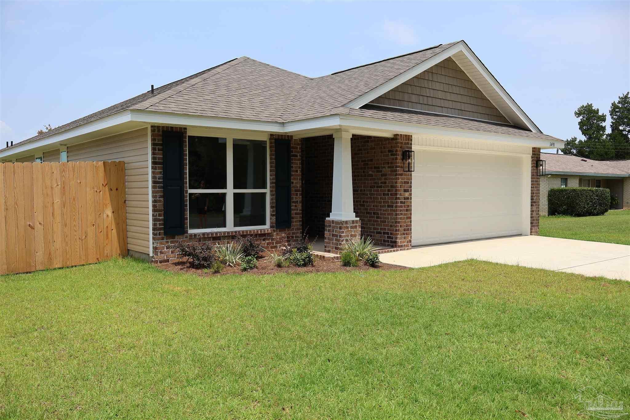 1490 Lansing Dr — photo
