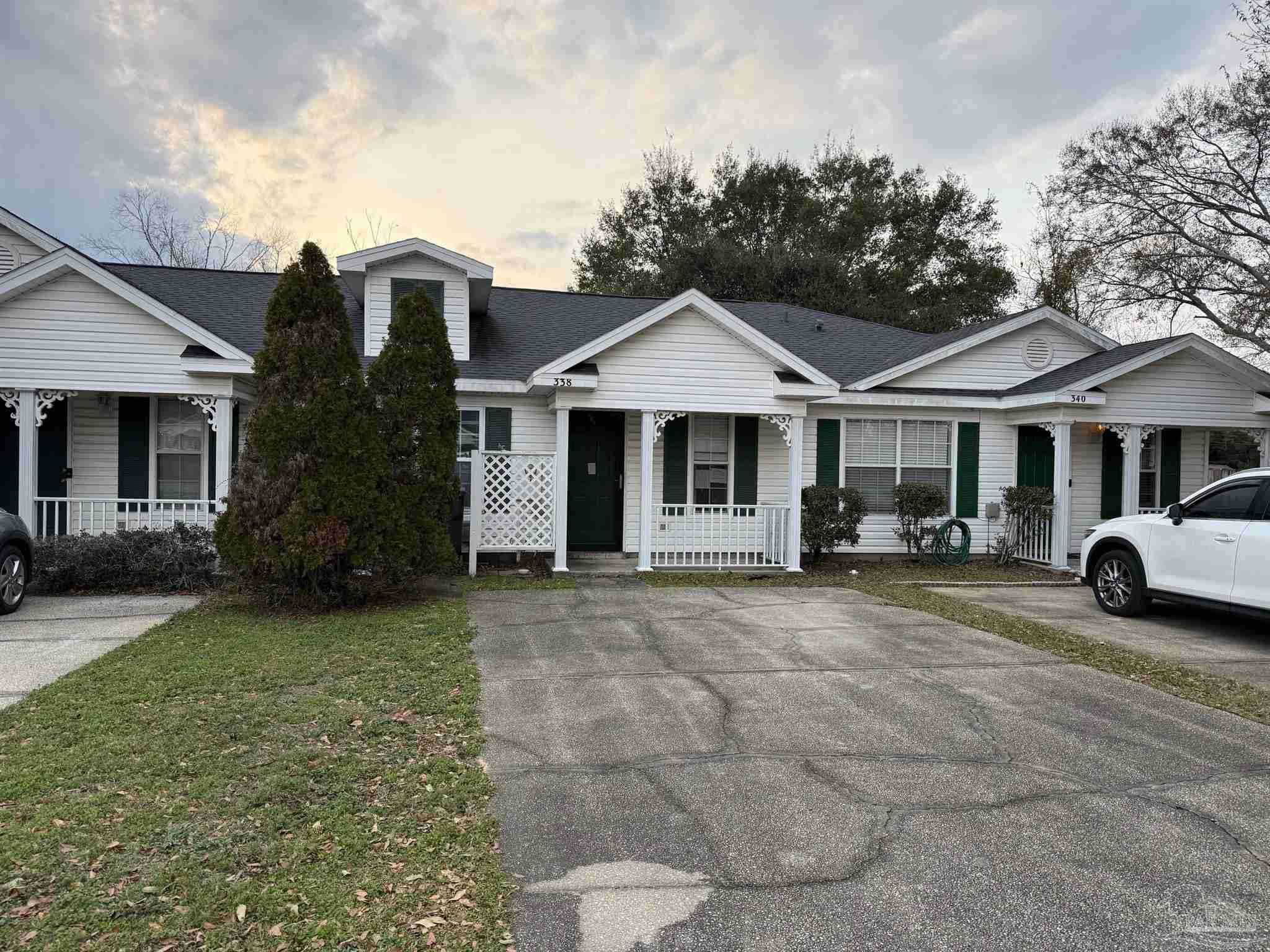 338 Loveland Cir — photo