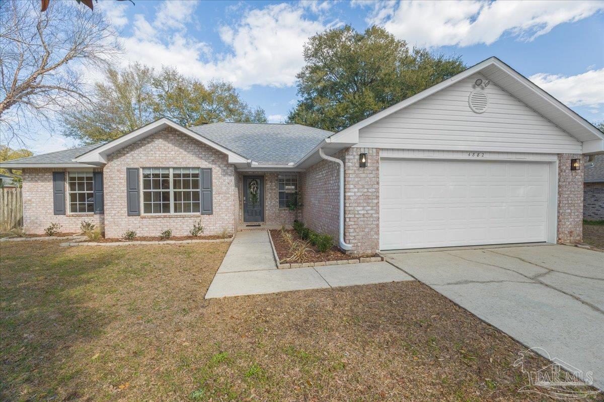 4882 Pineview Ridge Road, Pace, FL 32571