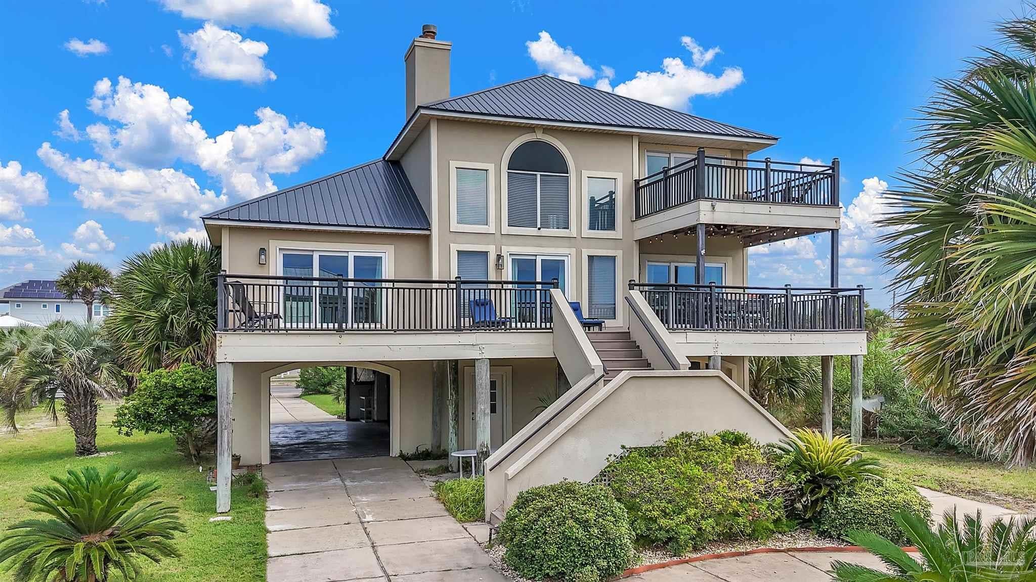 706 Via Deluna Dr — photo