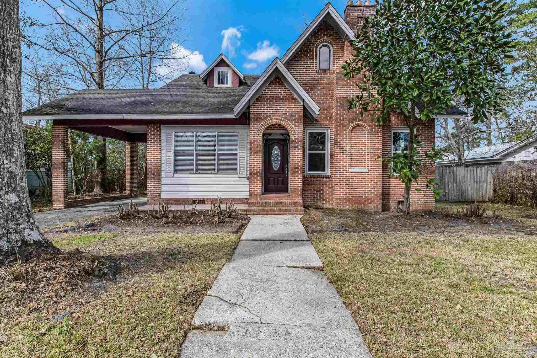 817 Douglas Ave — photo