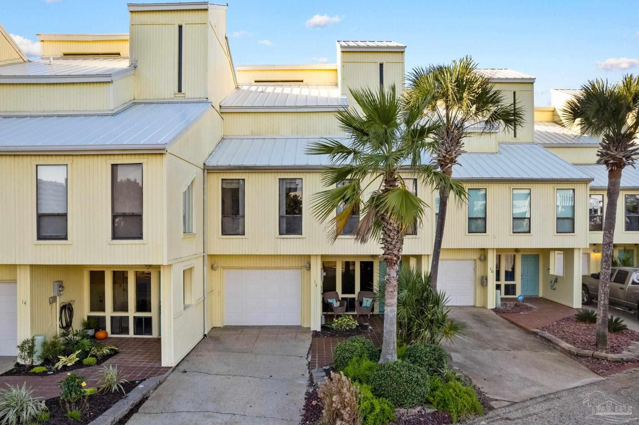 8520 Gulf Blvd 15 — photo