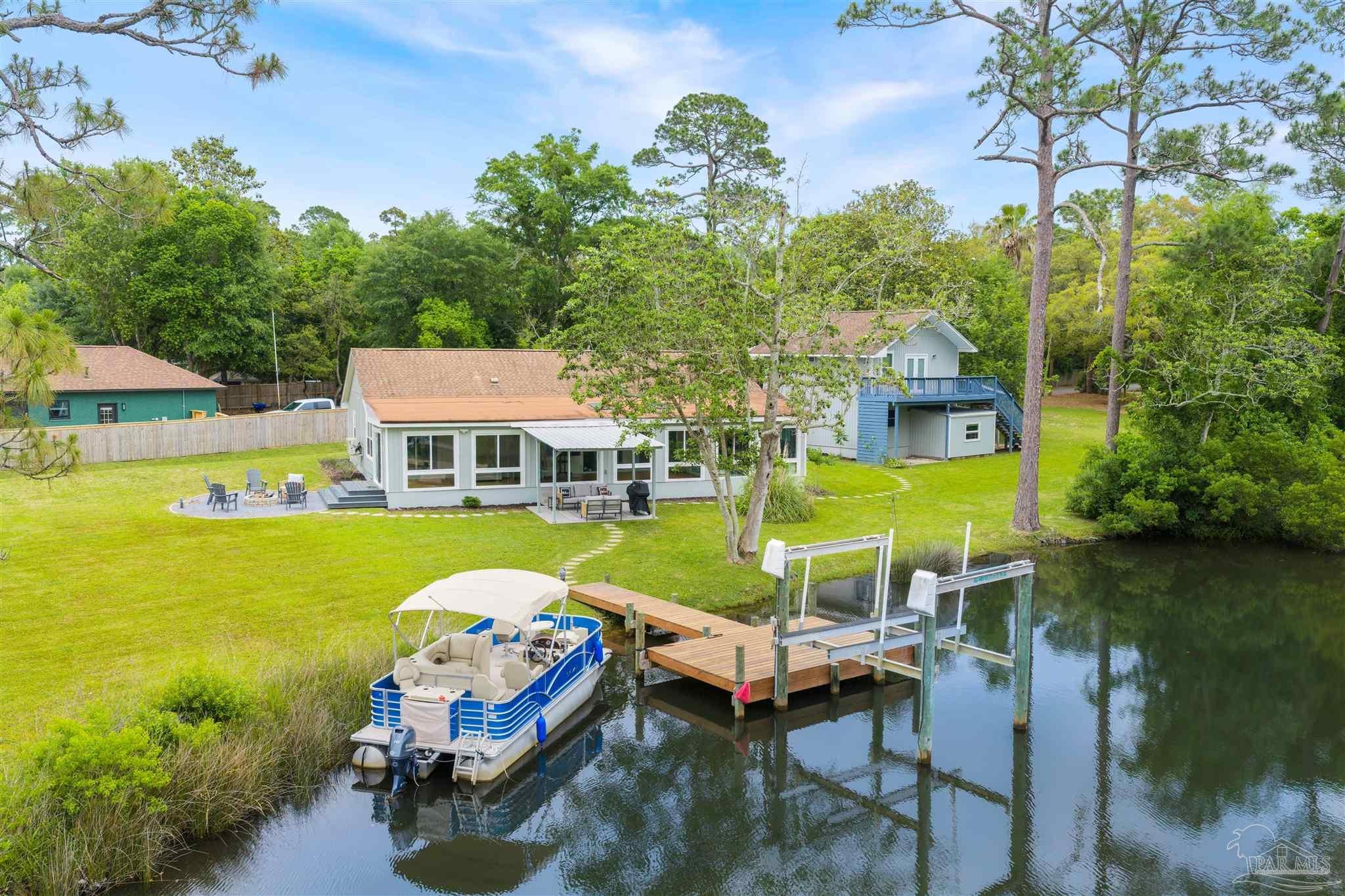 3085 Robertson Rd — photo