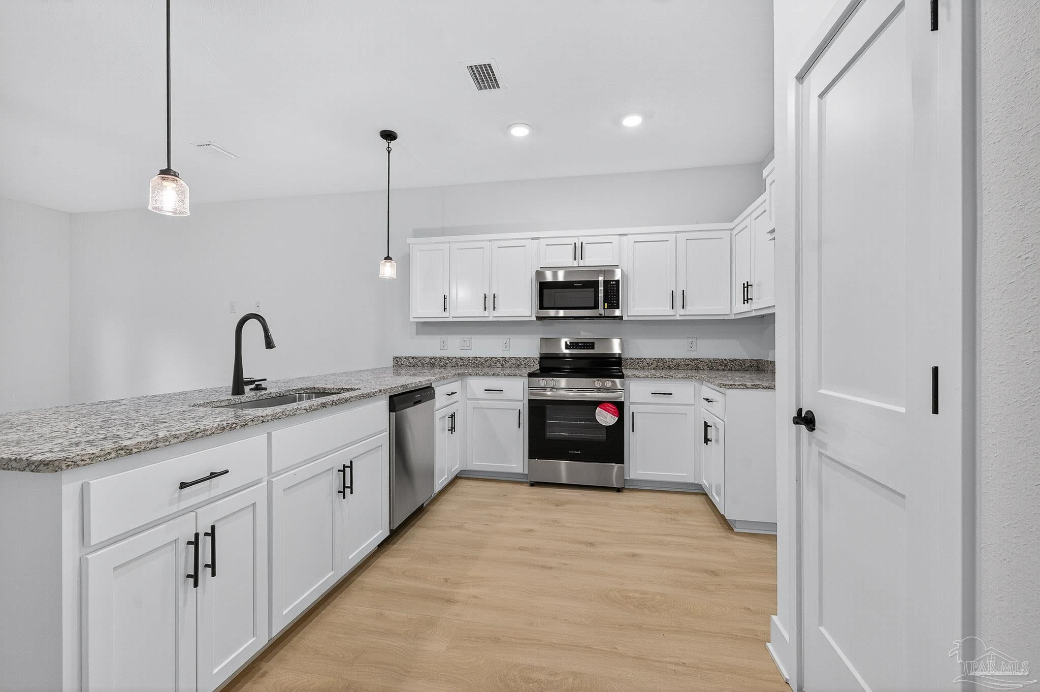 1924 Highland Ridge Ct 11B — photo
