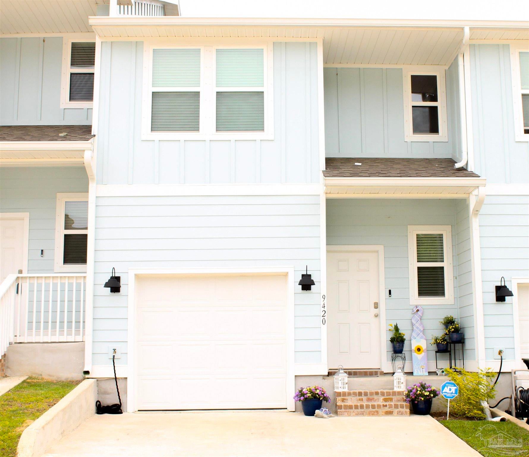 9420 Nature Creek Ln — photo