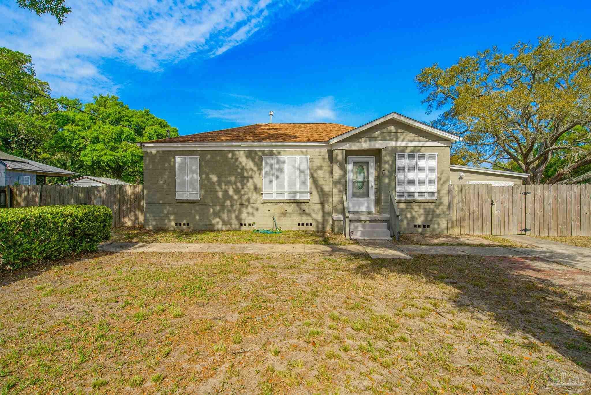 211 NW Gilliland Rd — photo
