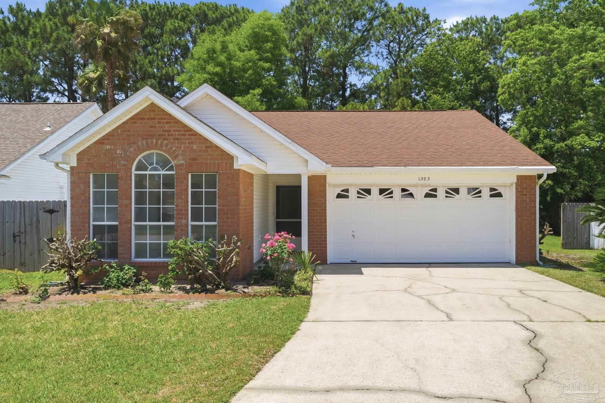 1383 Sterling Point Dr — photo