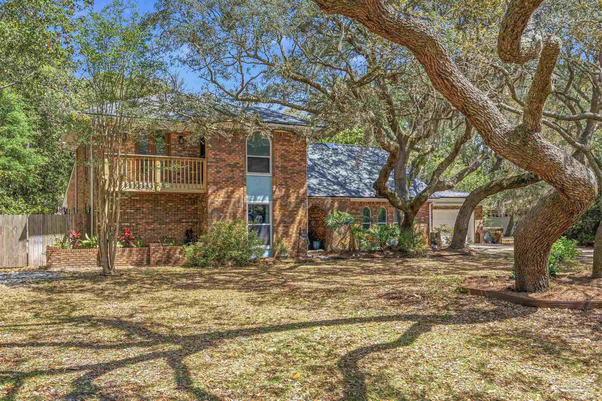 1555 Oak Shore Dr — photo