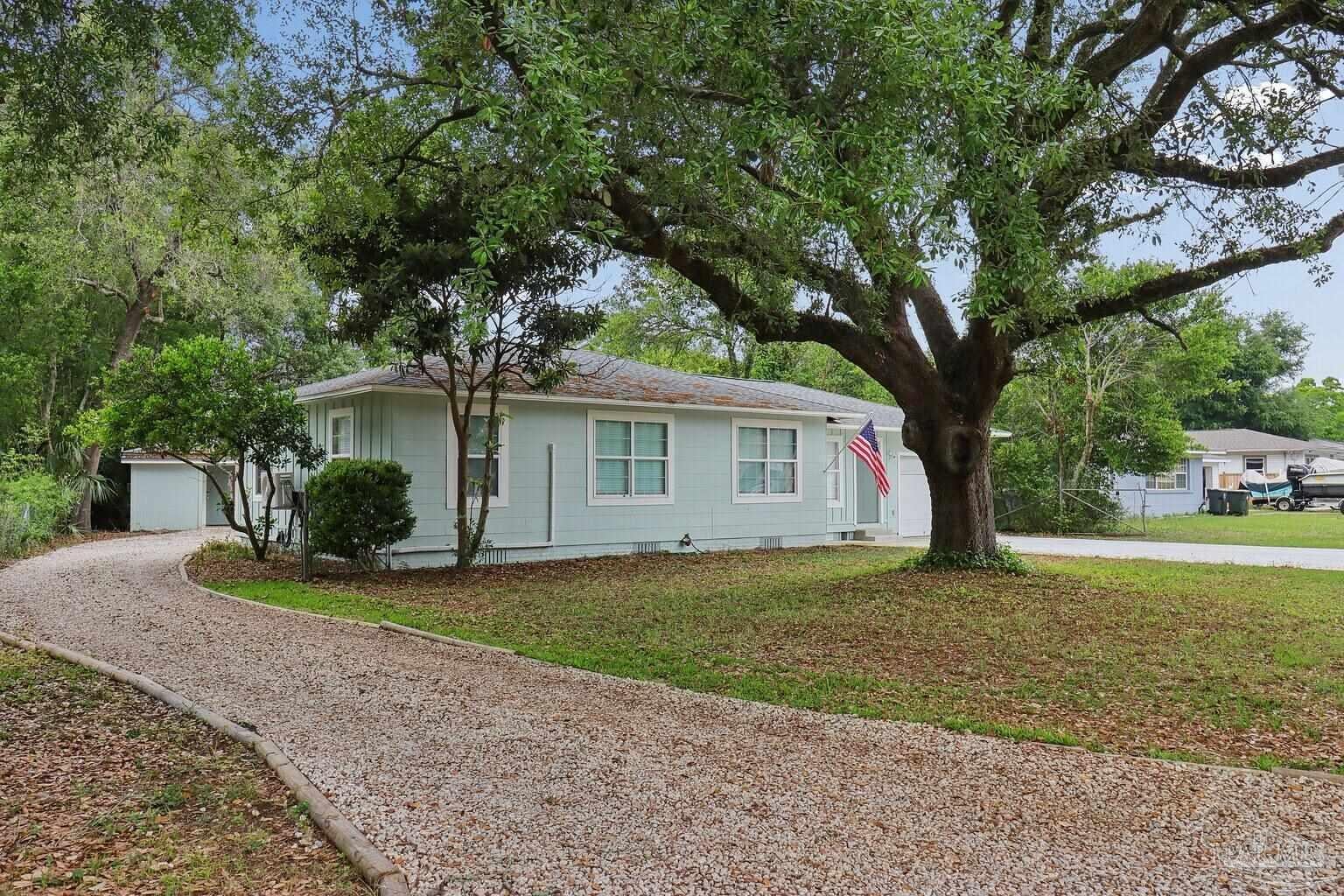104 Reed Rd — photo