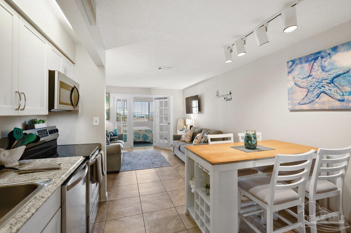 7453 Sunset Harbor Dr 2-302 — photo