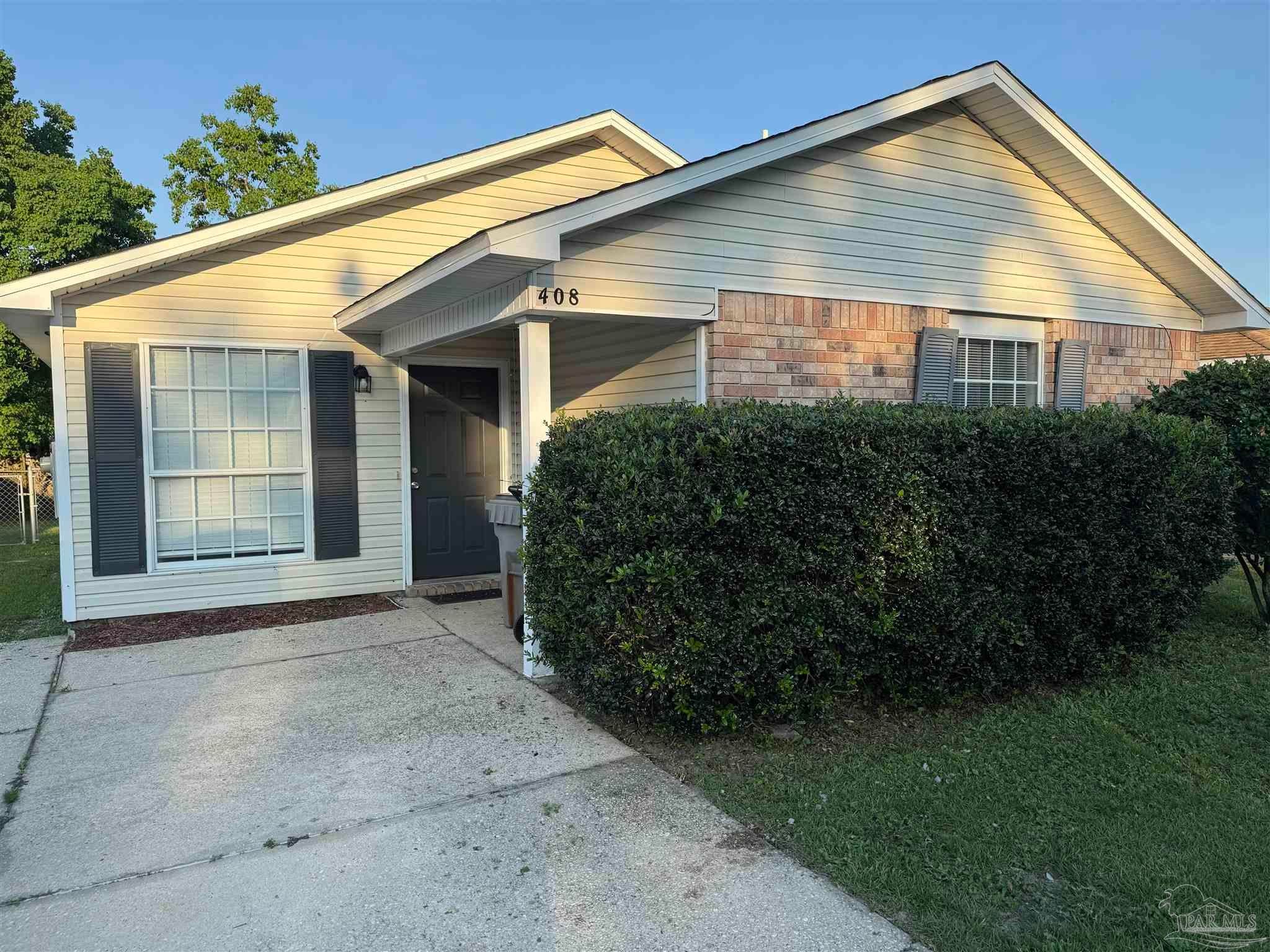 408 Shadow Way Ln — photo